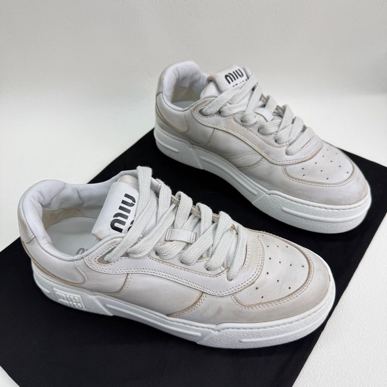 Miu Miu Miu Miu White Leather Low-Top Sneakers Size 38 Size US 8 / IT 38 - 4 Thumbnail