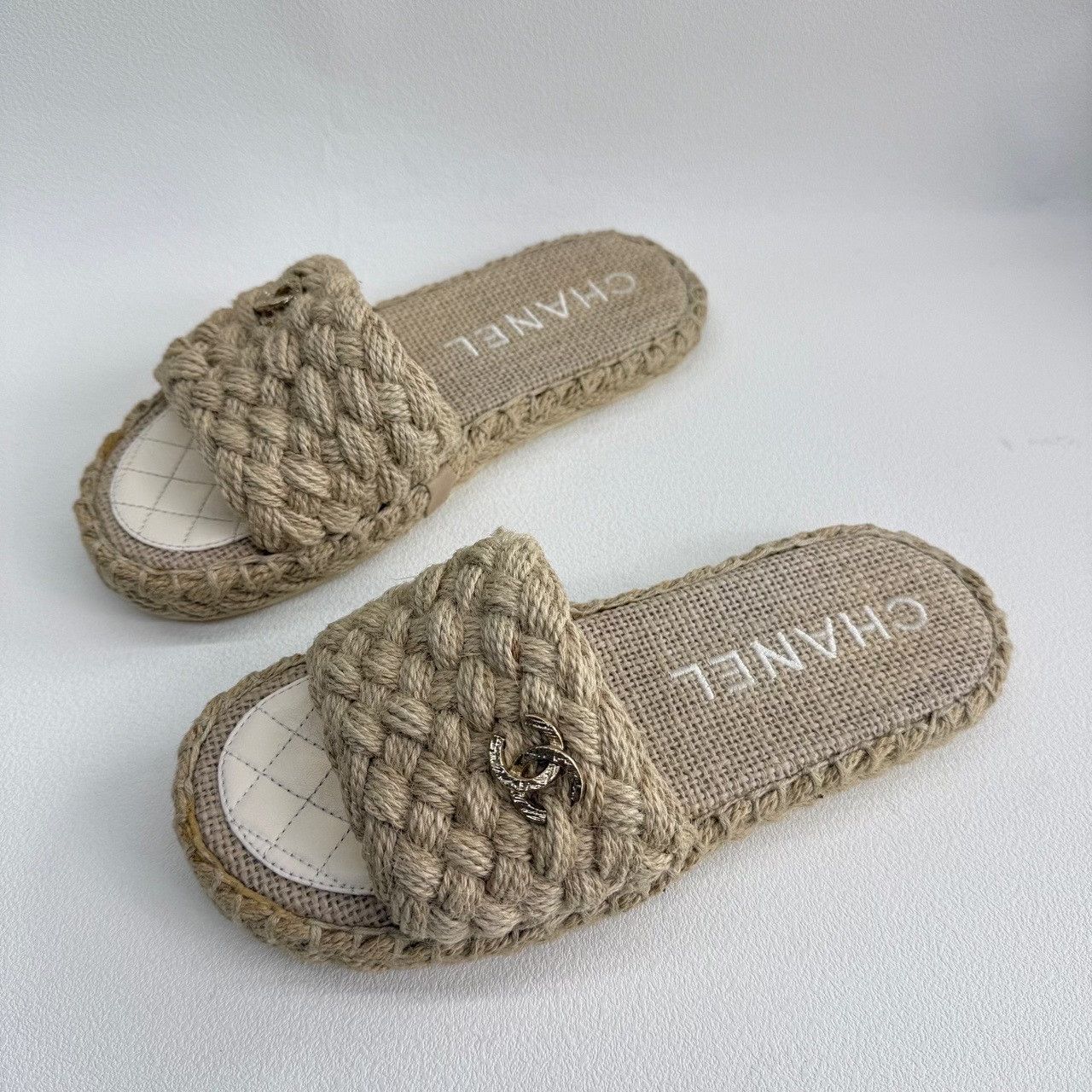 Chanel Chanel Braided Rope CC Logo Slides Size 39 Size US 9 / IT 39 - 2 Thumbnail