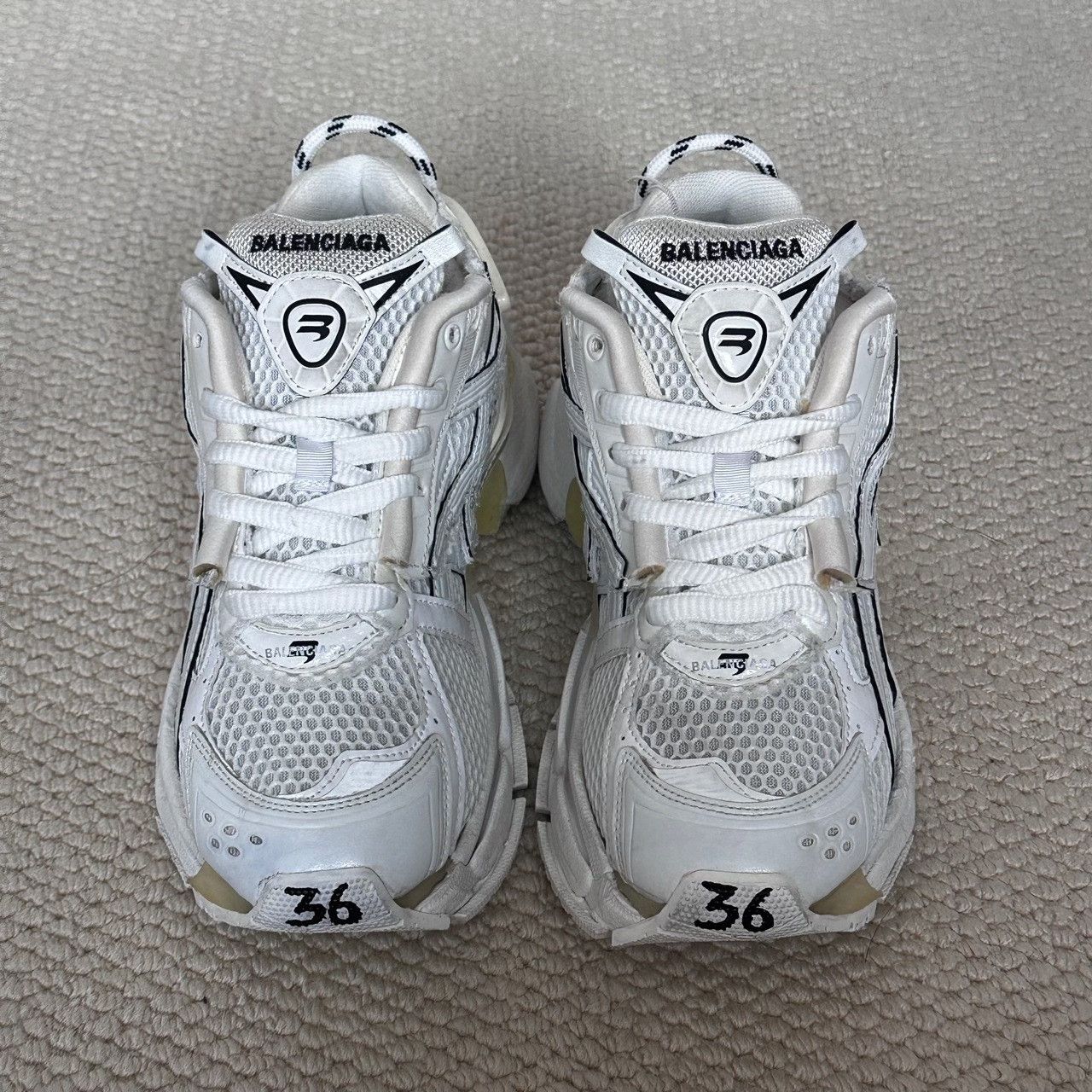 Balenciaga Balenciaga White Runner Sneakers Size 36 Size US 6 / IT 36 - 3 Thumbnail