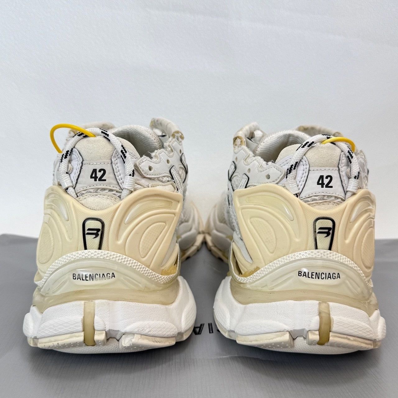 Balenciaga Balenciaga Distressed Runner Sneakers Size 9 Size US 9 / EU 42 - 5 Thumbnail