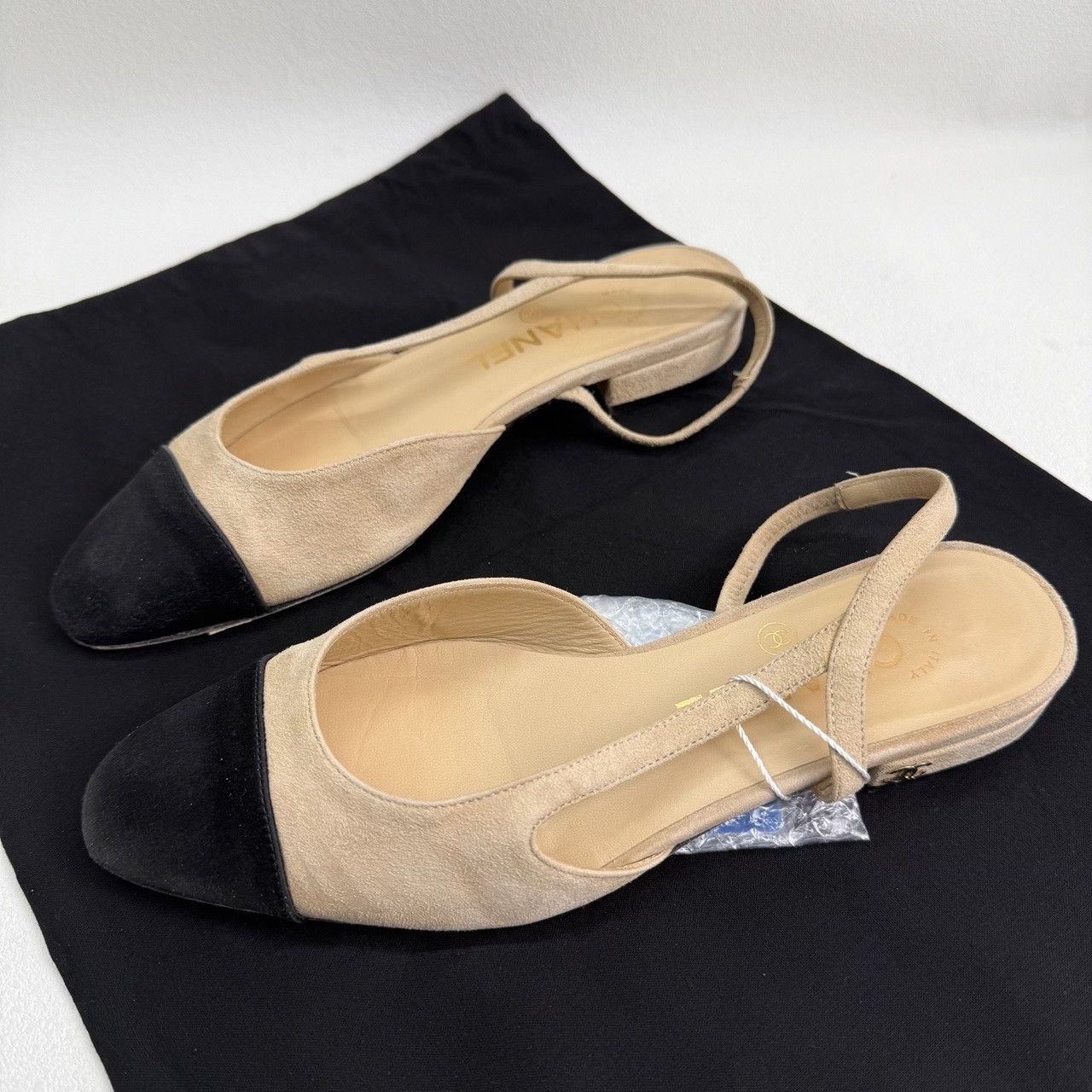 Chanel Chanel Suede Slingback Heels Size 35.5 Size US 5.5 / IT 35.5 - 2 Thumbnail