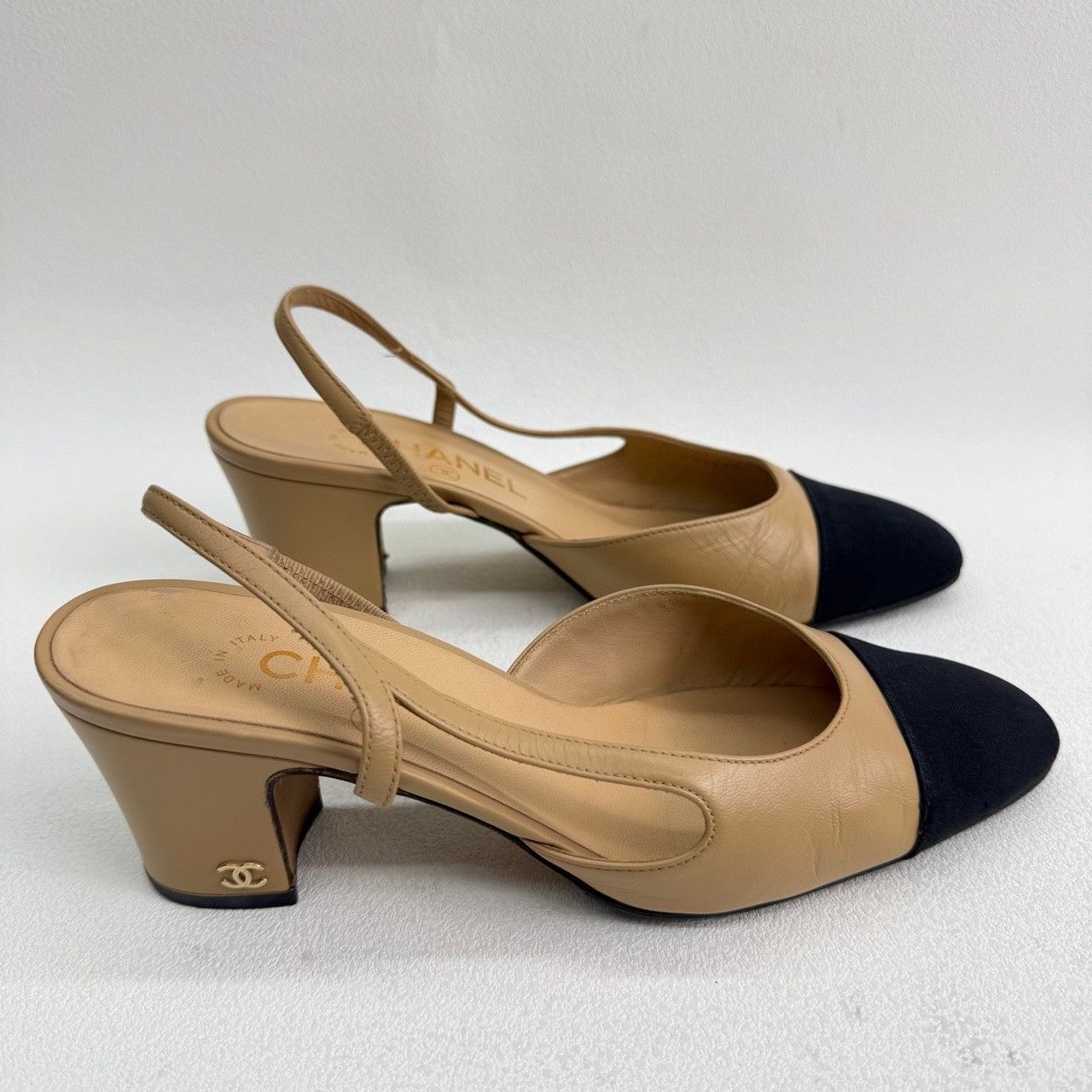 Chanel Chanel Beige Black Cap-Toe Slingback Heels Size 36 Size US 6 / IT 36 - 5 Thumbnail
