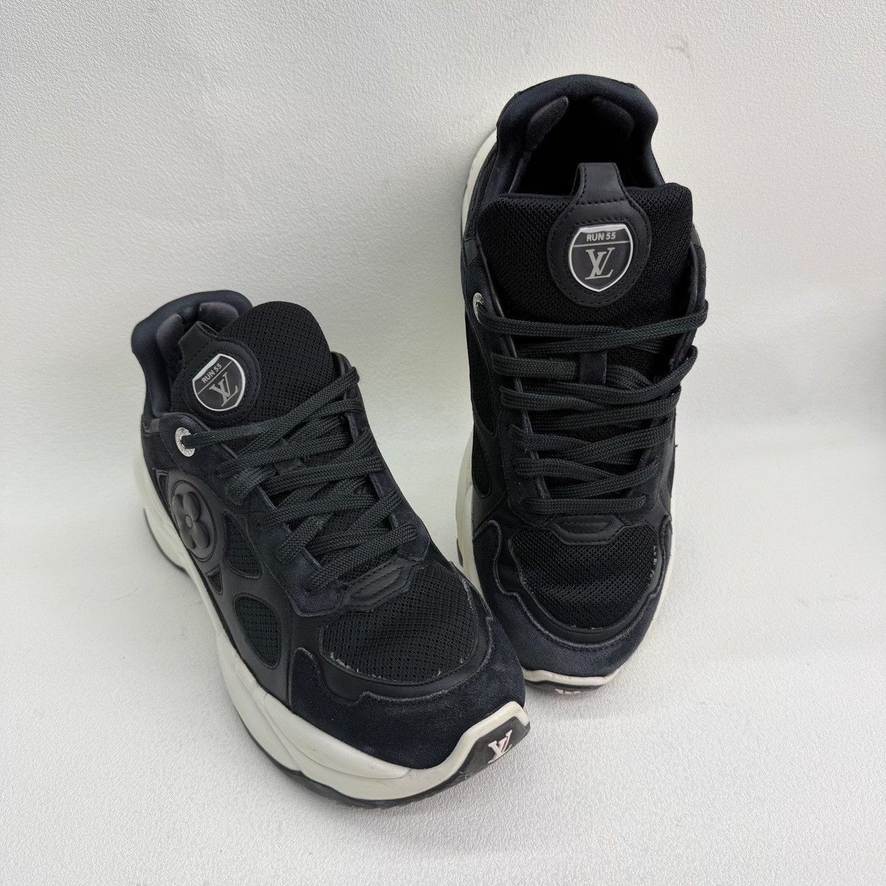 Louis Vuitton Louis Vuitton Run 55 Sneakers Size 38 Size US 8 / IT 38 - 9 Thumbnail