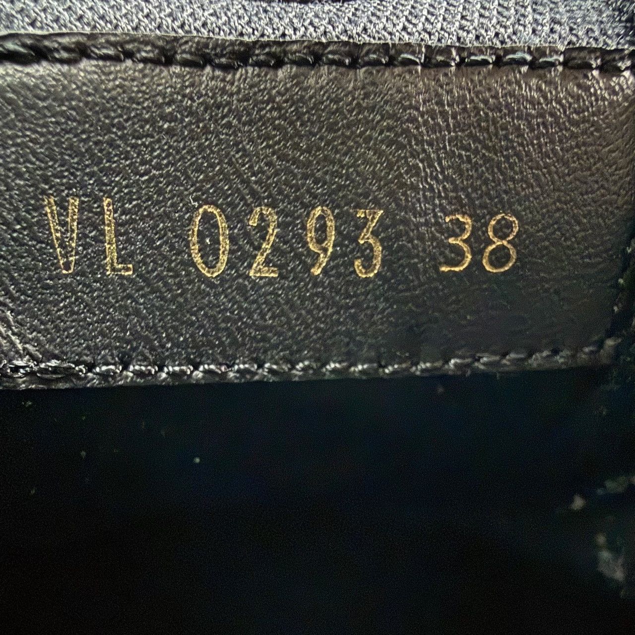 Louis Vuitton Louis Vuitton Run 55 Sneakers Size 38 Size US 8 / IT 38 - 7 Thumbnail