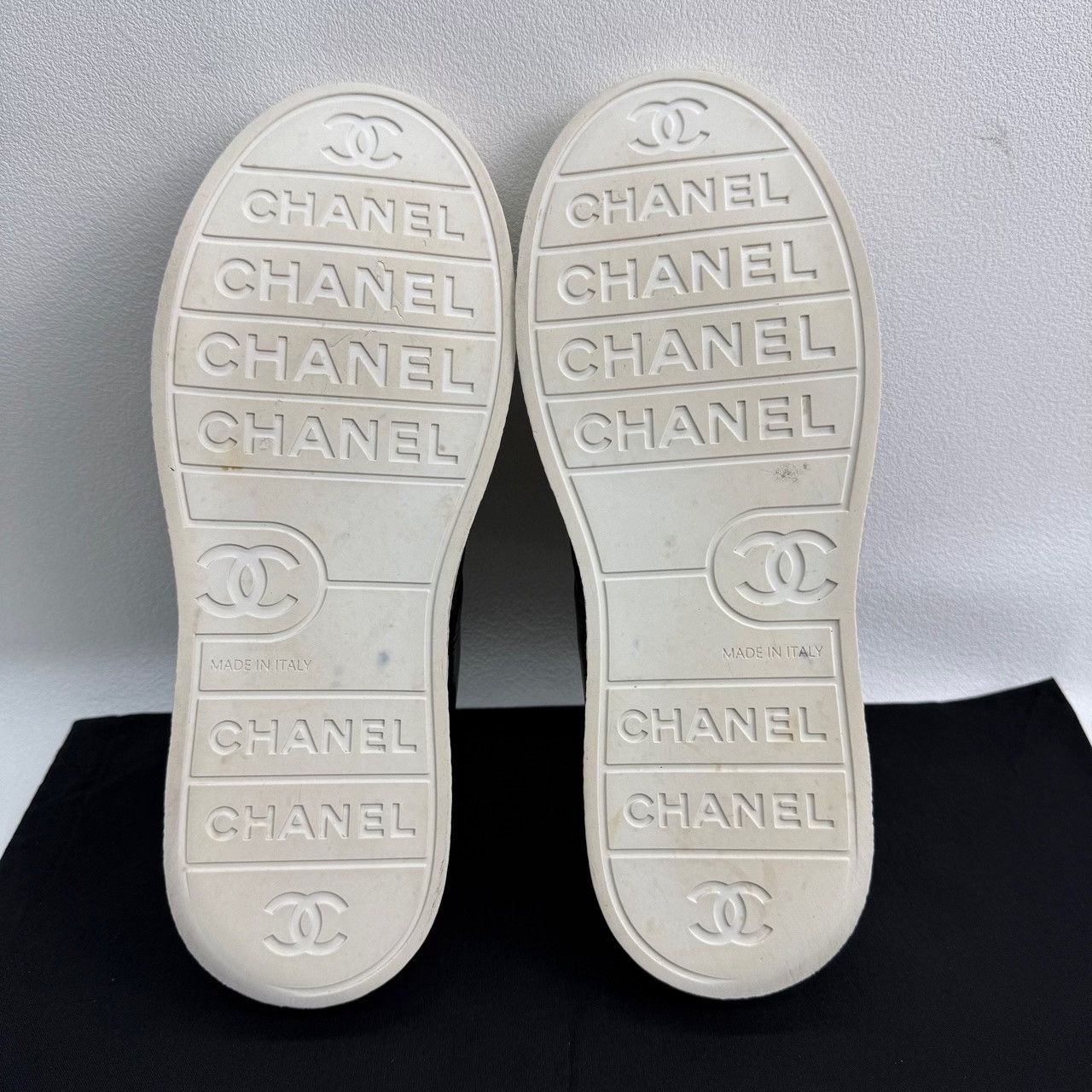 Chanel Chanel Black Leather Platform Sneakers Size 38 Size US 7 / IT 37 - 8 Thumbnail