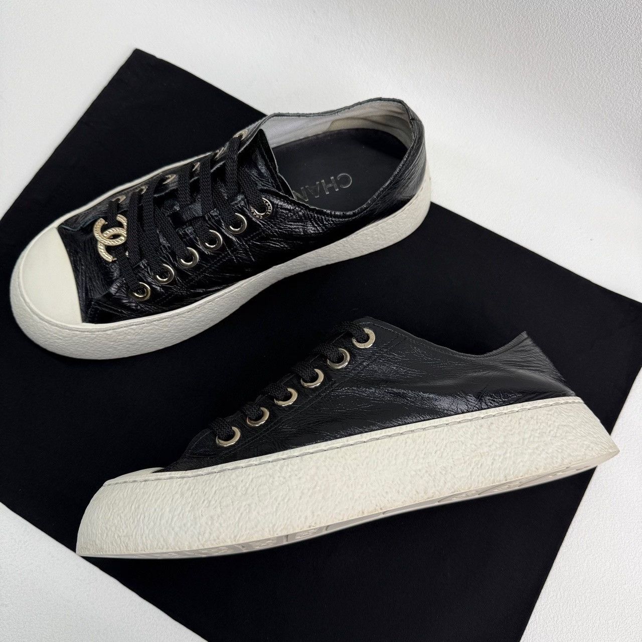 Chanel Chanel Black Leather Platform Sneakers Size 38 Size US 7 / IT 37 - 9 Thumbnail