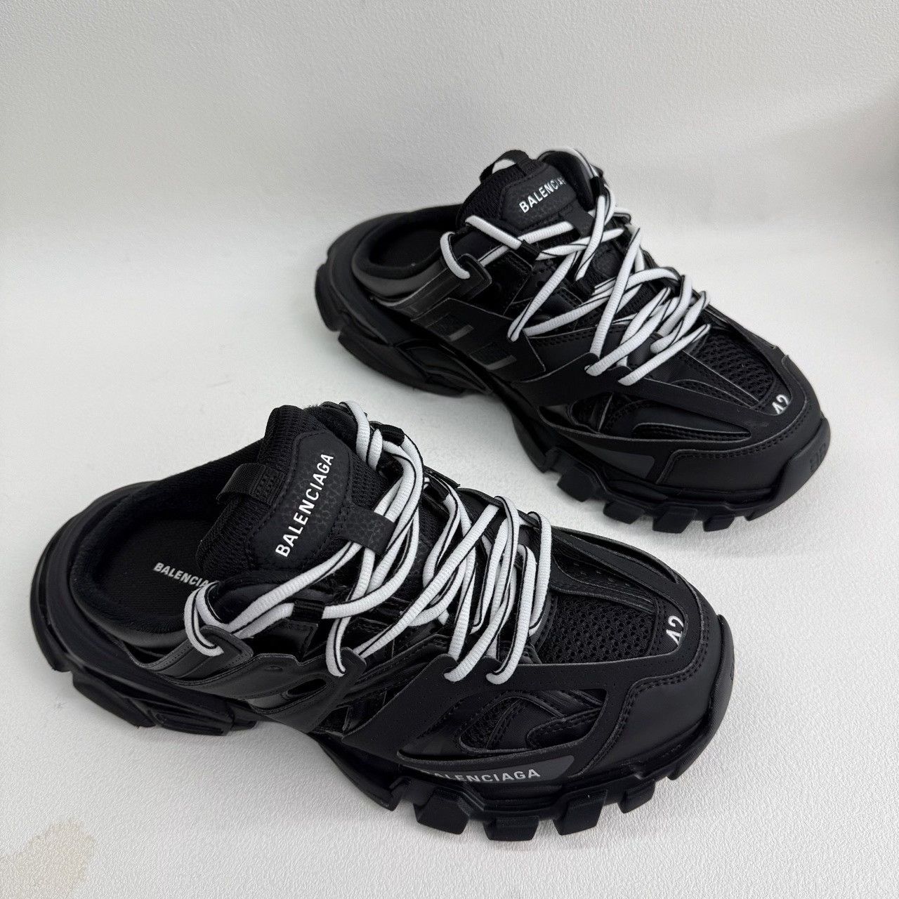 Balenciaga Balenciaga Track Mule Black Size 9 Size US 9 / EU 42 - 4 Thumbnail