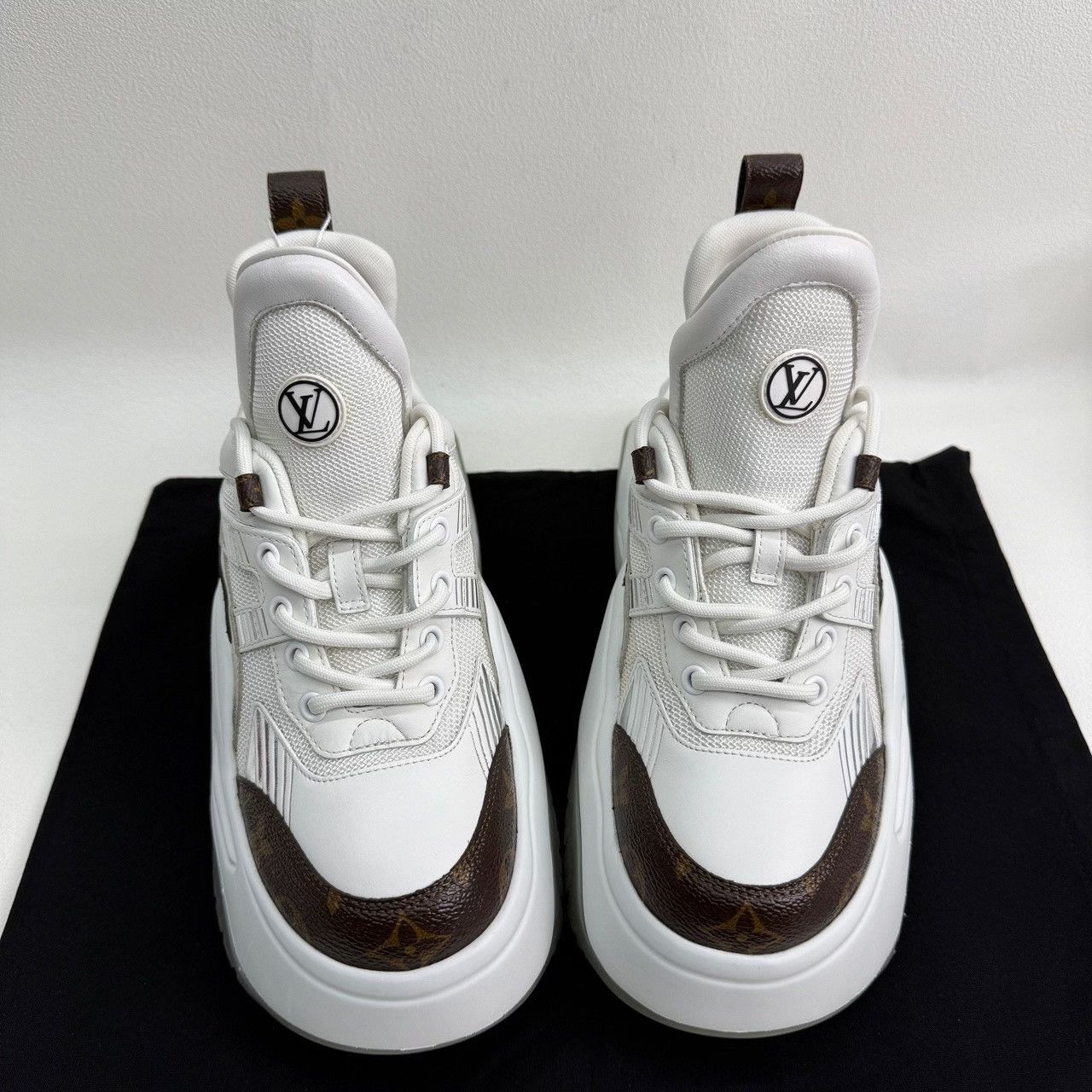 Louis Vuitton Louis Vuitton Monogram Archlight Sneakers 37.5 Size US 7.5 / IT 37.5 - 10 Thumbnail