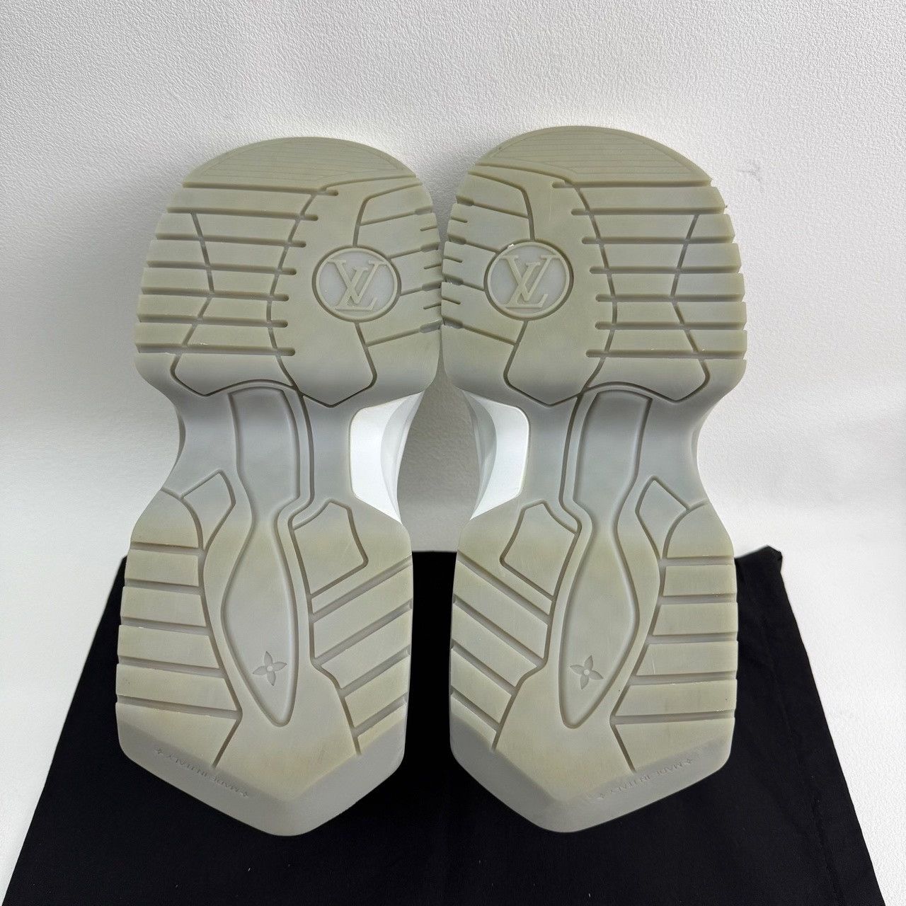 Louis Vuitton Louis Vuitton Monogram Archlight Sneakers 37.5 Size US 7.5 / IT 37.5 - 8 Thumbnail