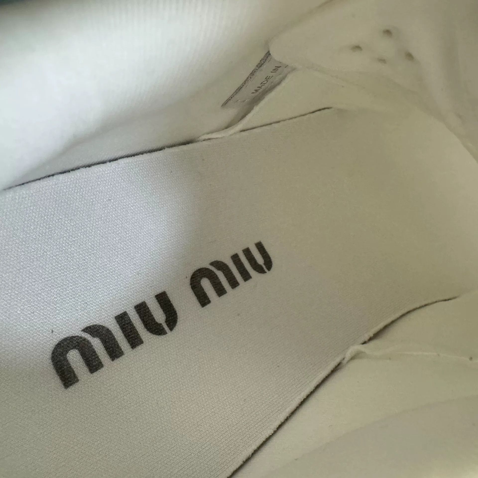 Miu Miu Miu Miu Logo Low-Top Sneakers Size 36 Size US 6 / IT 36 - 10 Thumbnail