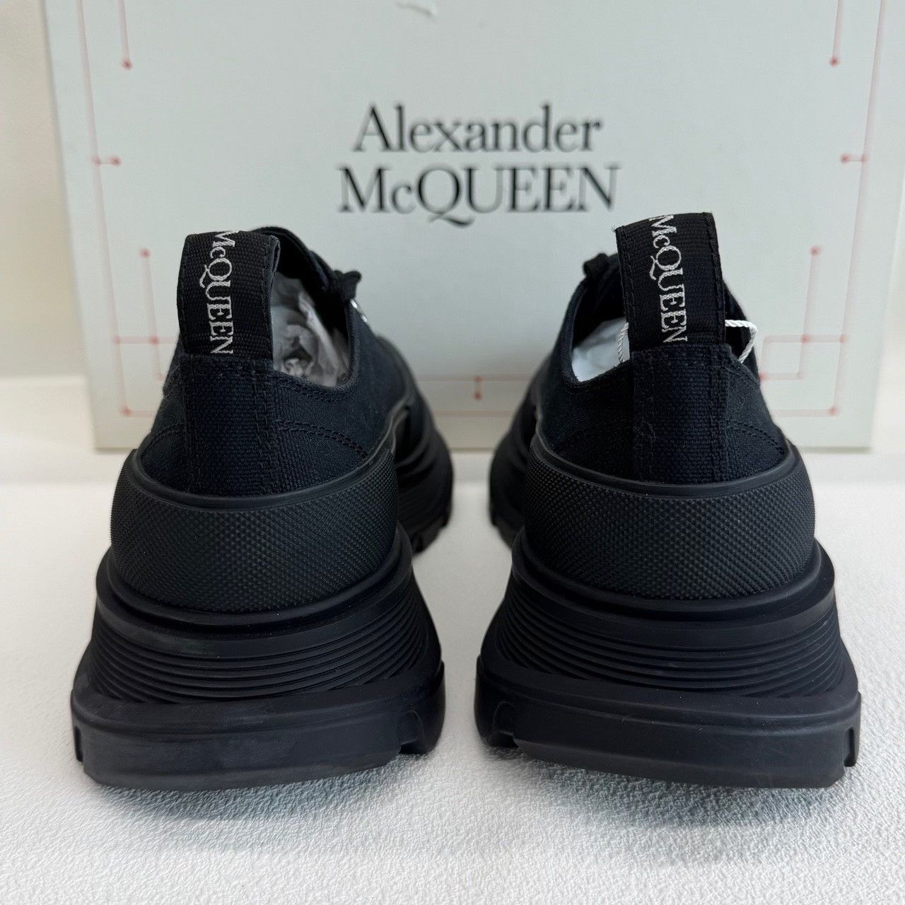 Alexander McQueen Alexander McQueen Tread Slick Sneakers Size 37 Size US 7 / IT 37 - 6 Thumbnail