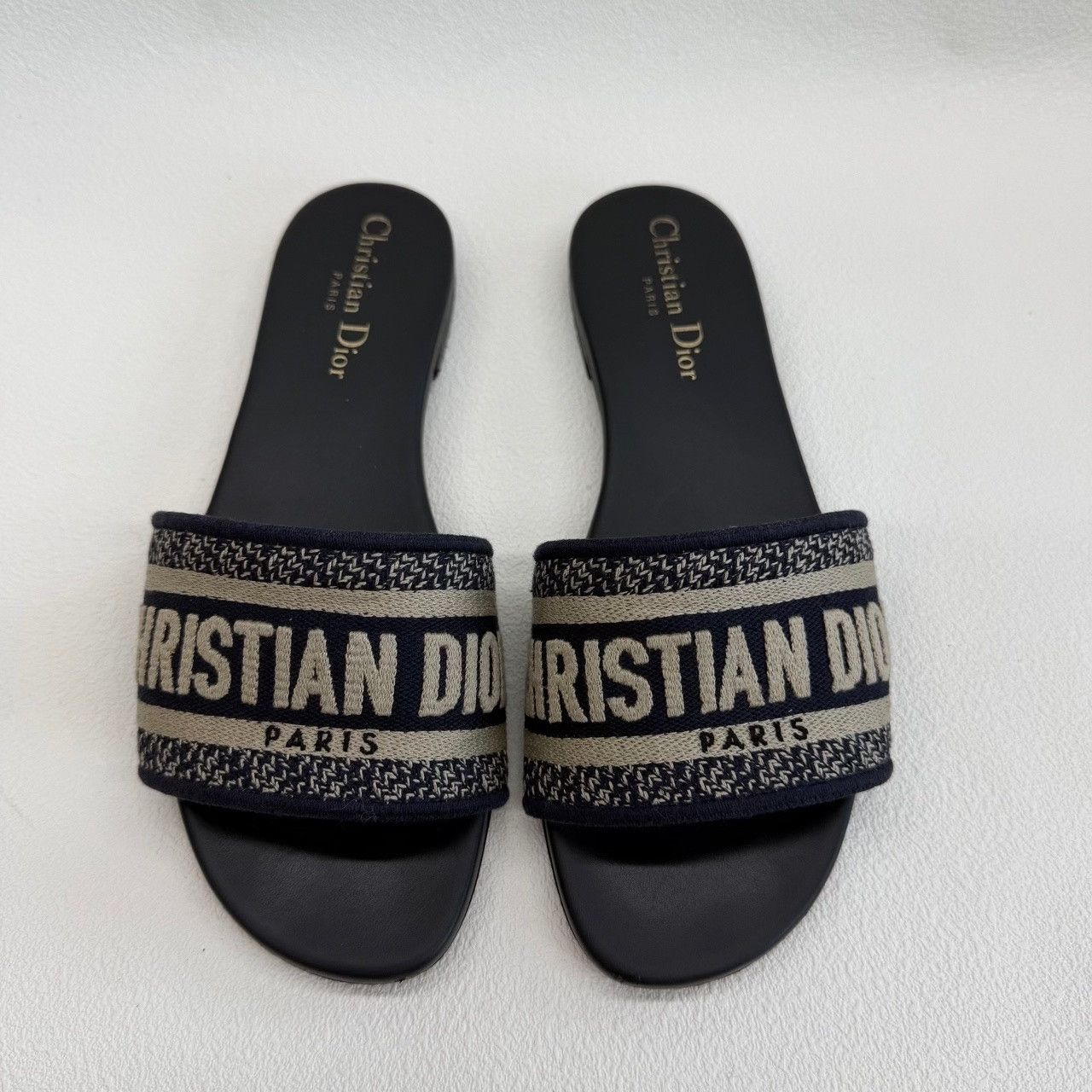 Dior Dior Dway Embroidered Slide Sandals Size 36.5 Size US 6.5 / IT 36.5 - 4 Thumbnail