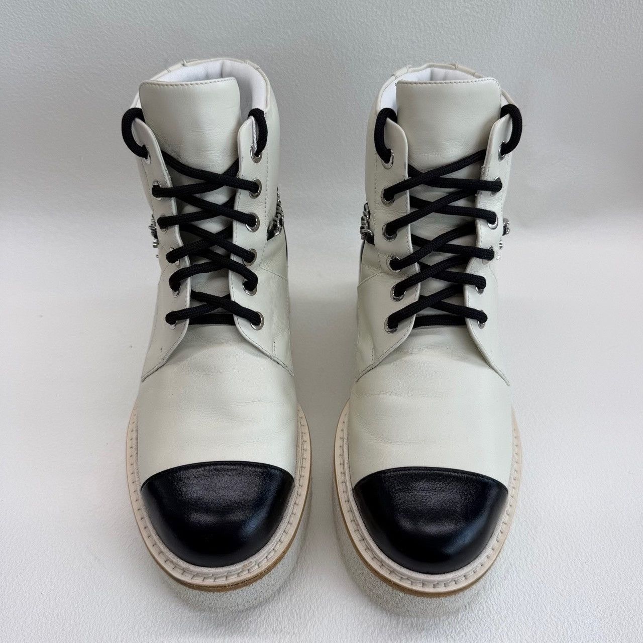 Chanel Chanel Leather Platform Boots Size 36 Size US 6 / IT 36 - 4 Thumbnail