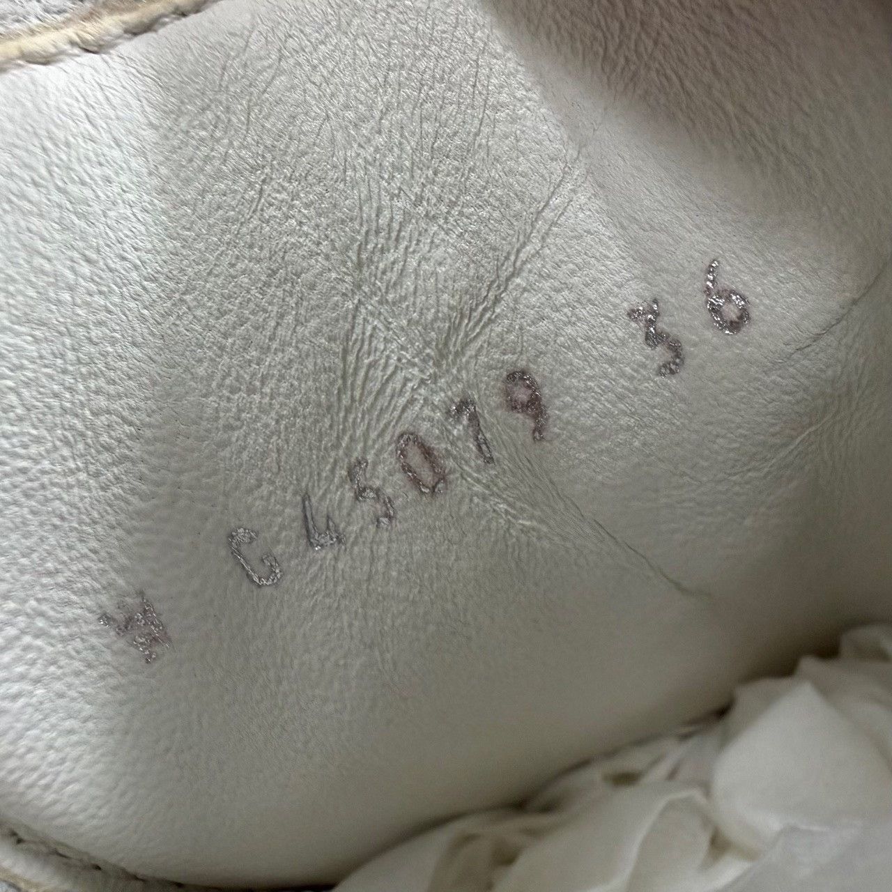 Chanel Chanel Leather CC Logo Low-Top Sneakers Size 36 Size US 6 / IT 36 - 8 Thumbnail