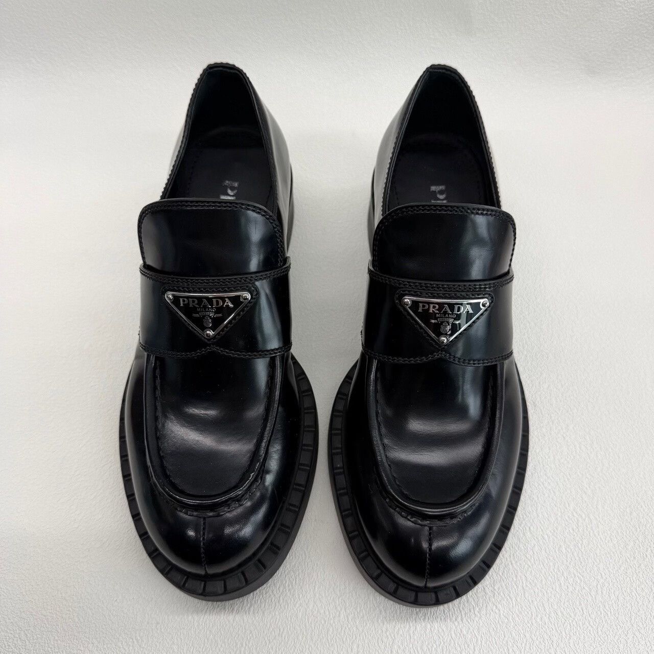 Prada Prada Logo Plaque Leather Loafers Size 37 Size US 7 / IT 37 - 3 Thumbnail