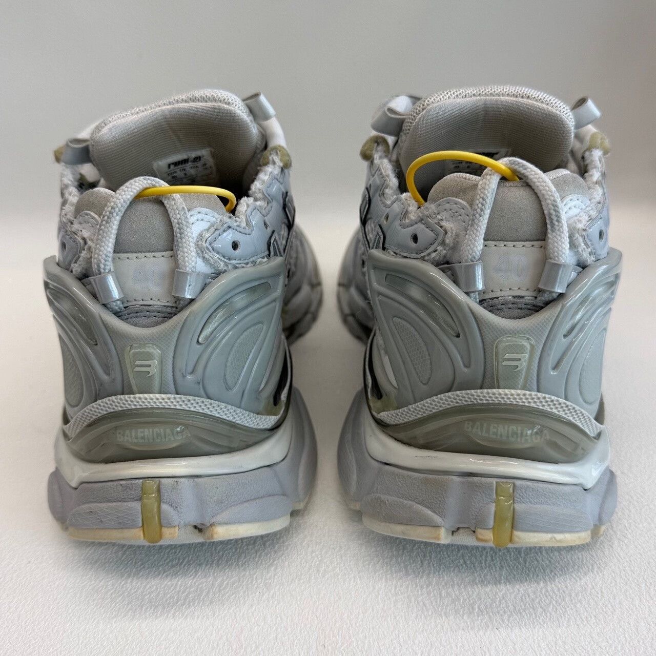 Balenciaga Balenciaga Runner Silver Sneakers Size 7 Size US 7 / EU 40 - 5 Thumbnail