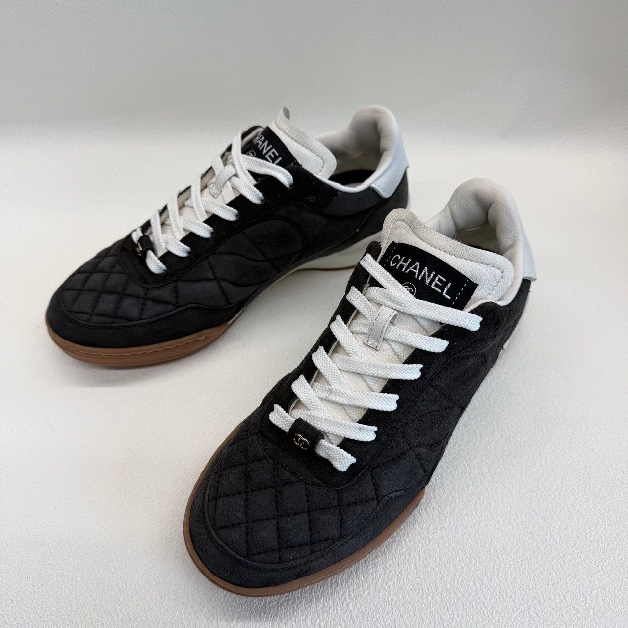 Chanel Chanel Quilted Suede Sneakers Size 36 Size US 5 / IT 35 - 2 Thumbnail