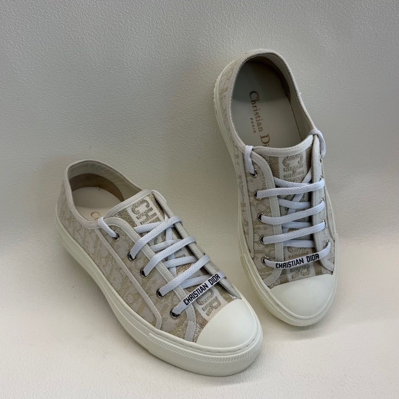 Dior Dior Gold Embroidery Low-Top Sneakers Size 37 Size US 7 / IT 37 - 7 Thumbnail