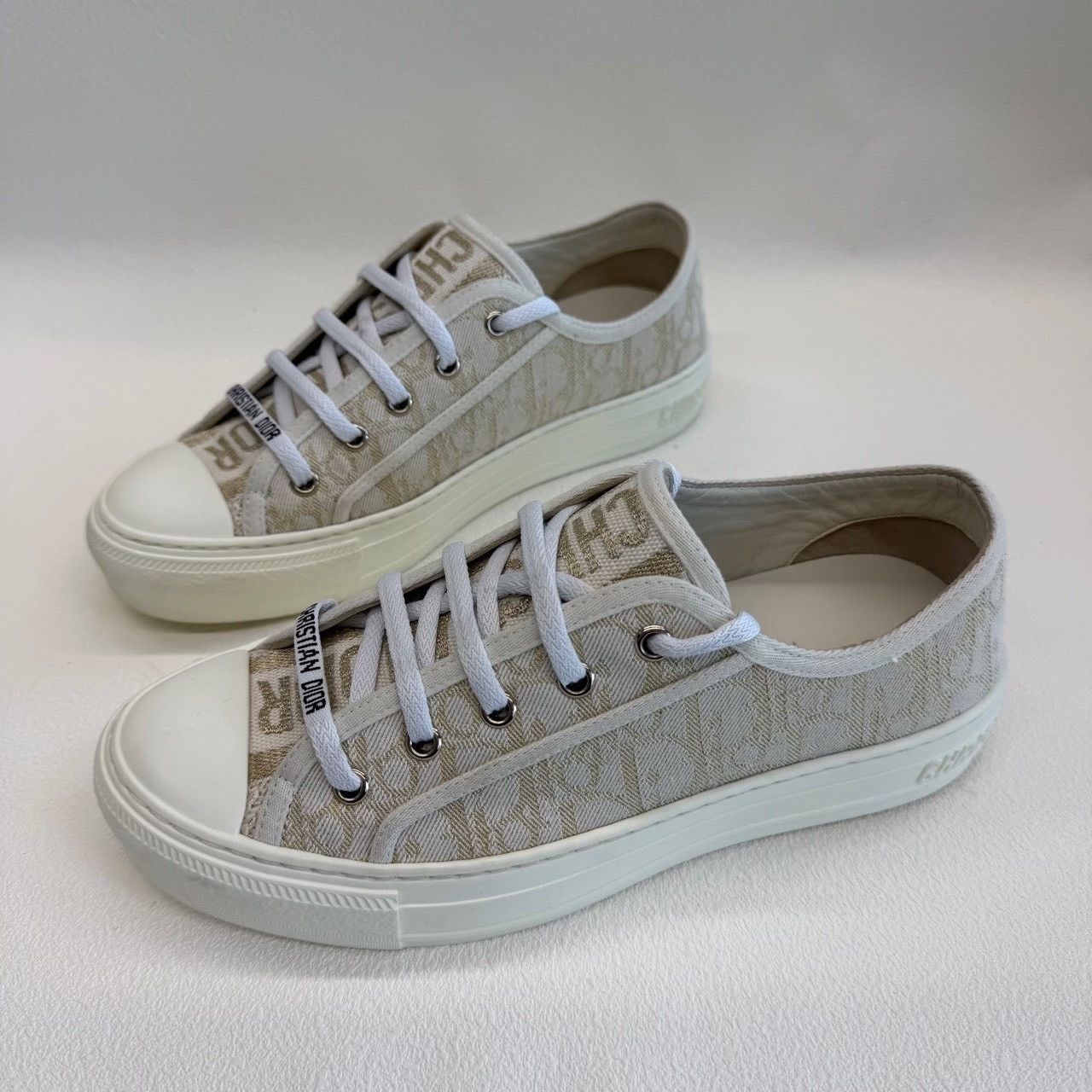 Dior Dior Gold Embroidery Low-Top Sneakers Size 37 Size US 7 / IT 37 - 2 Thumbnail