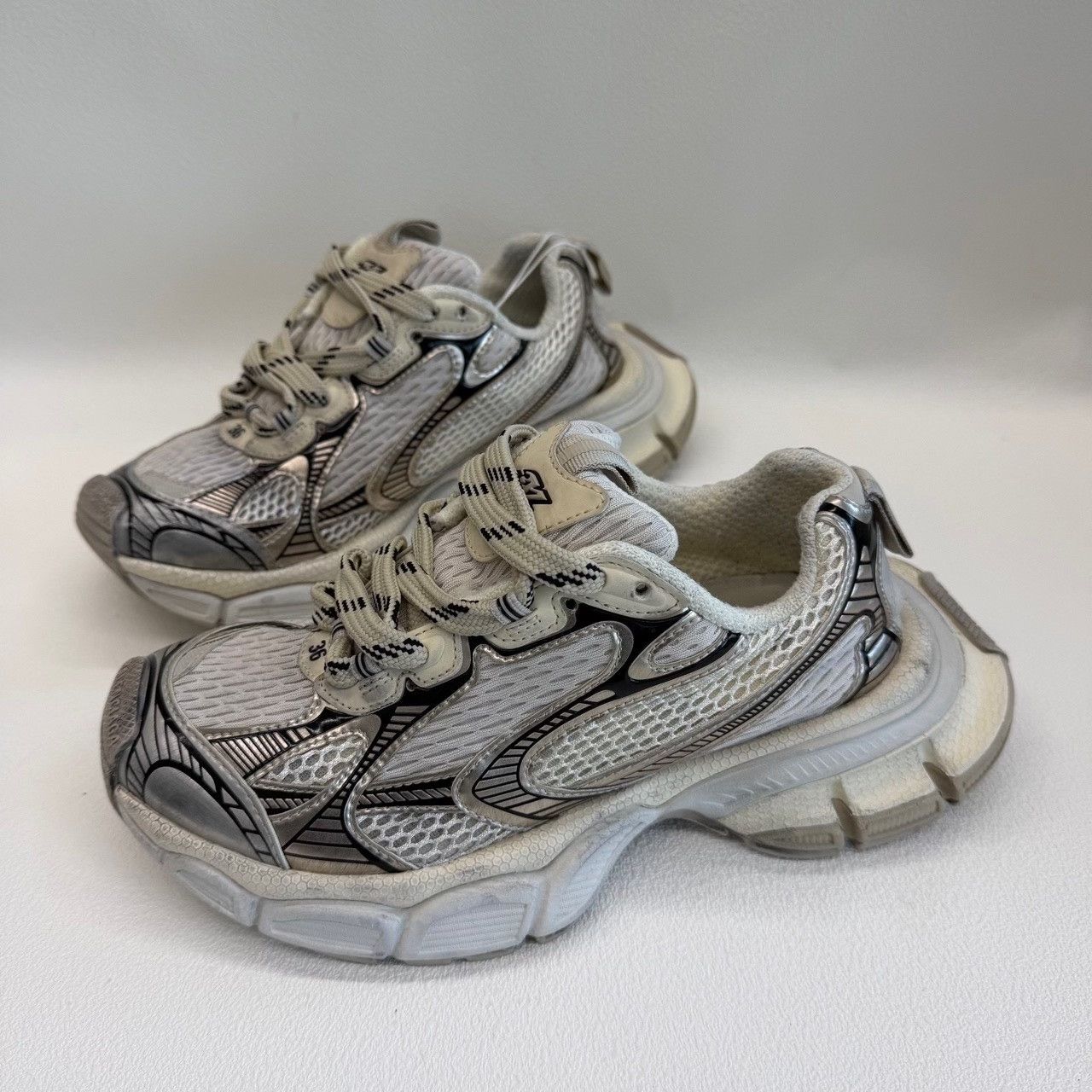 Balenciaga Balenciaga 3XL Mesh Sneakers Size 36 Size US 6 / IT 36 - 2 Thumbnail