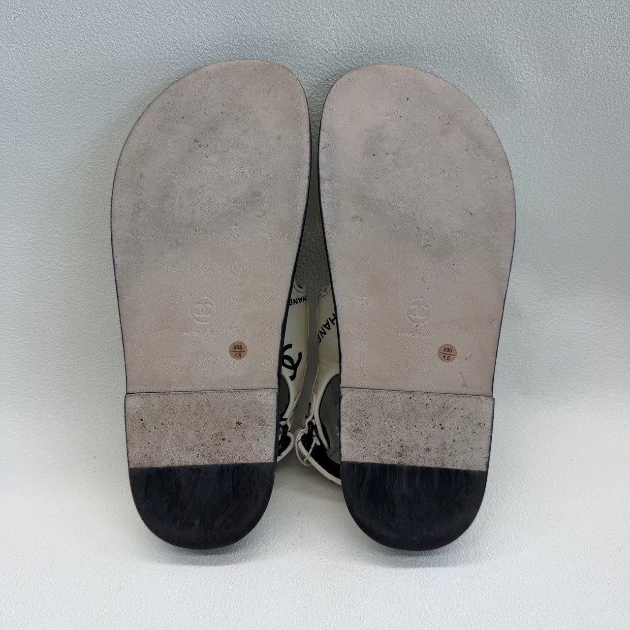 Chanel Chanel Camellia Graphic Sandals Size 37.5 Size US 7.5 / IT 37.5 - 6 Thumbnail