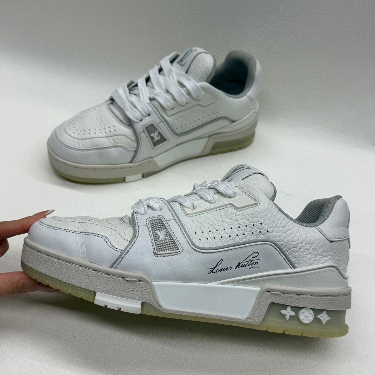 Louis Vuitton Louis Vuitton Trainer Low-Top Sneakers Size 36 Size US 6 / IT 36 - 8 Thumbnail