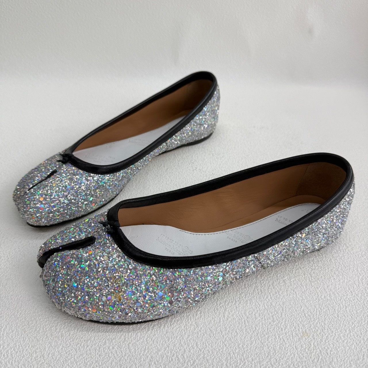 Maison Margiela Maison Margiela Glitter Tabi Flats IT 36 Size US 6 / IT 36 - 2 Thumbnail