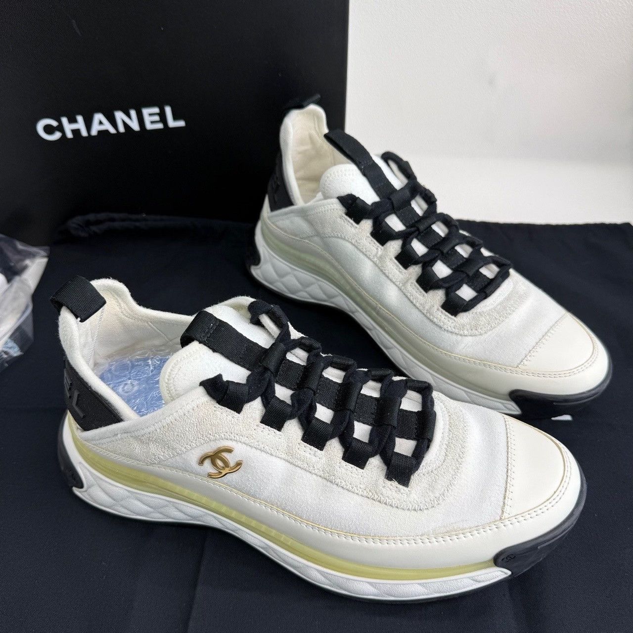 Chanel Chanel CC Logo Low-Top Sneakers Size 38 Size US 8 / IT 38 - 5 Thumbnail