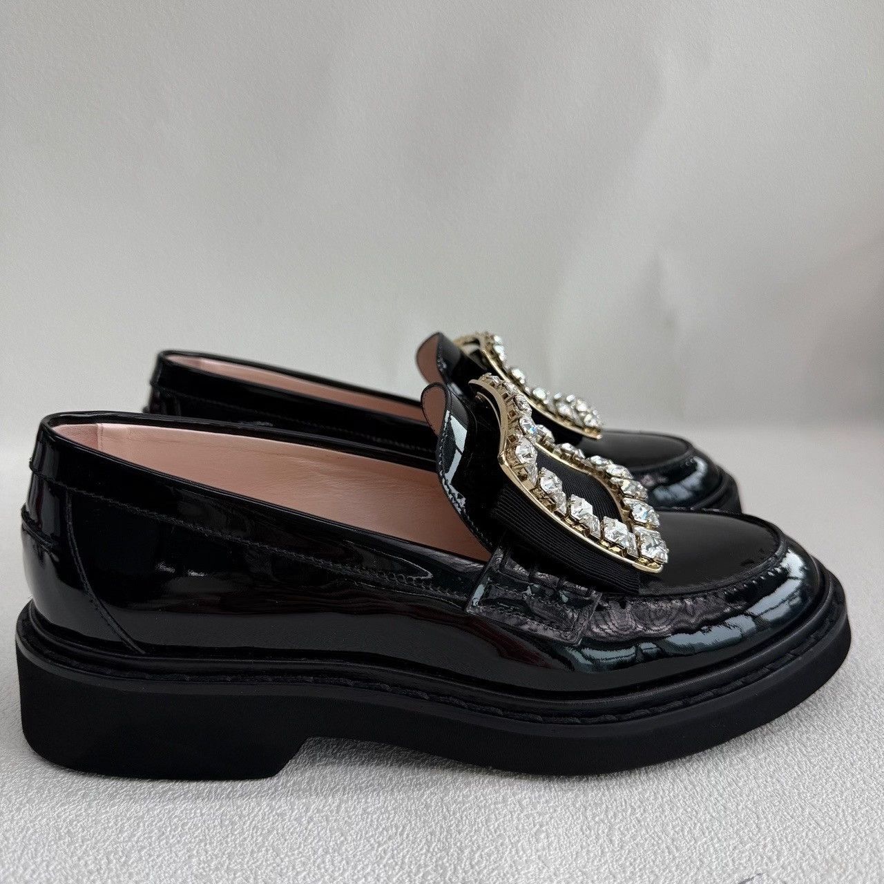 Roger Vivier Roger Vivier Rhinestone Loafers Size 36.5 Size US 6.5 / IT 36.5 - 5 Thumbnail