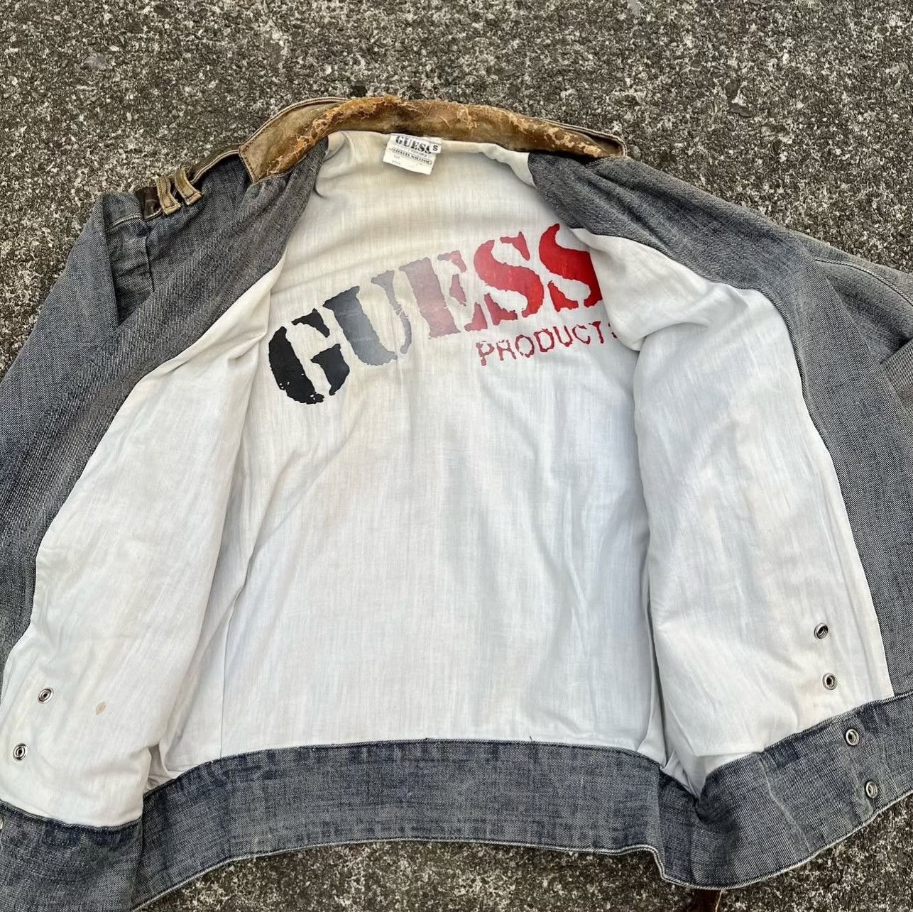 Vintage Vintage 1980s Guess Denim Cropped Jacket Size M / US 6-8 / IT 42-44 - 3 Thumbnail