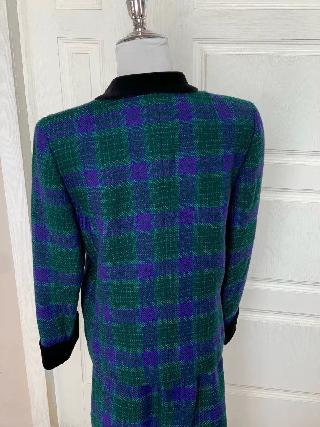 Vintage Leilian Vintage French Wool Suit Size M / US 6-8 / IT 42-44 - 4 Thumbnail