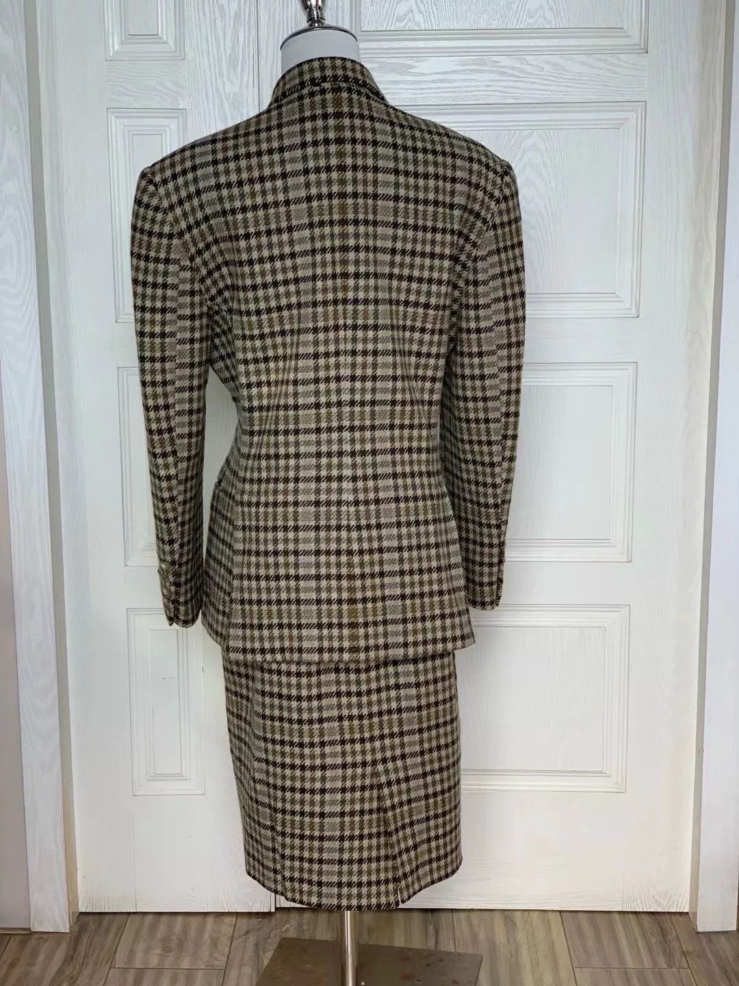 Calvin Klein Calvin Klein Vintage Wool Suit Size M / US 6-8 / IT 42-44 - 2 Thumbnail