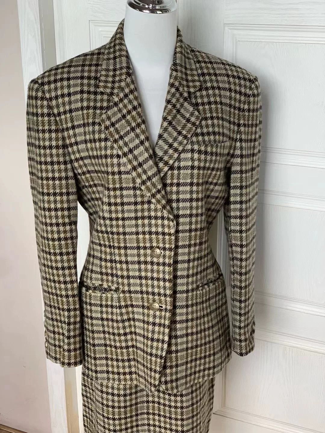 Calvin Klein Calvin Klein Vintage Wool Suit Size M / US 6-8 / IT 42-44 - 3 Thumbnail