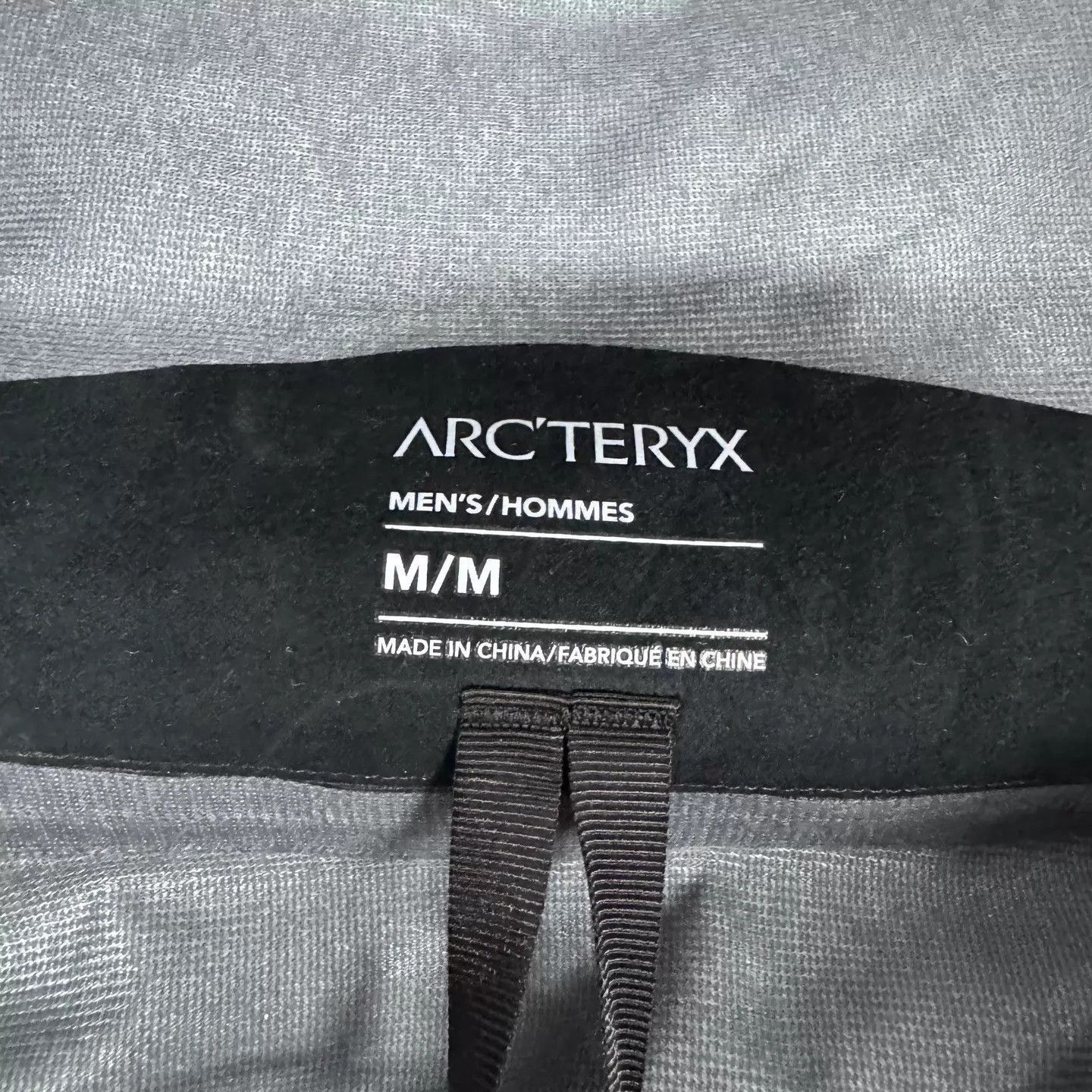 Arc'teryx Purple Hooded Jacket in Size M Size US M / EU 48-50 / 2 - 7 Thumbnail