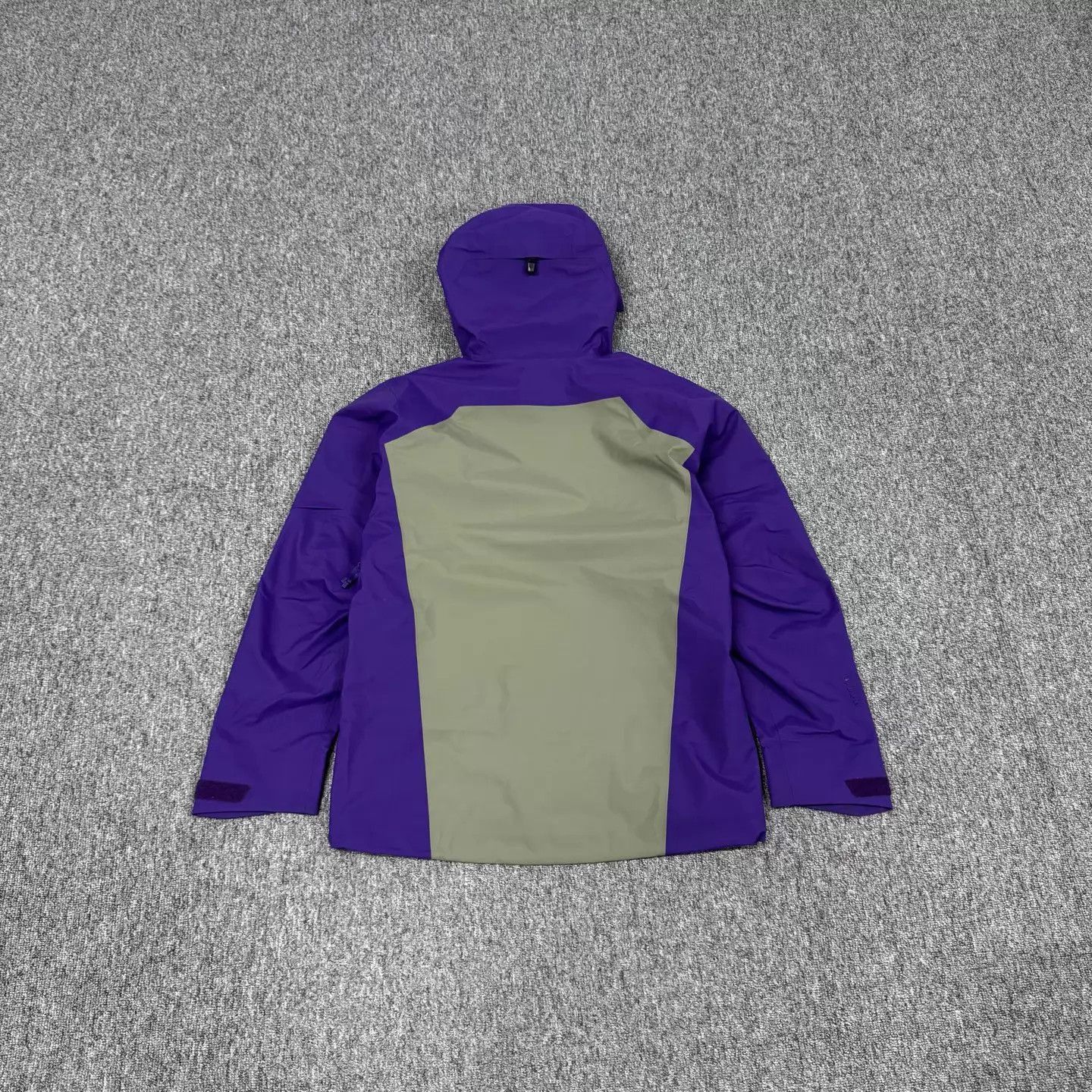 Arc'teryx Purple Hooded Jacket in Size M Size US M / EU 48-50 / 2 - 2 Thumbnail