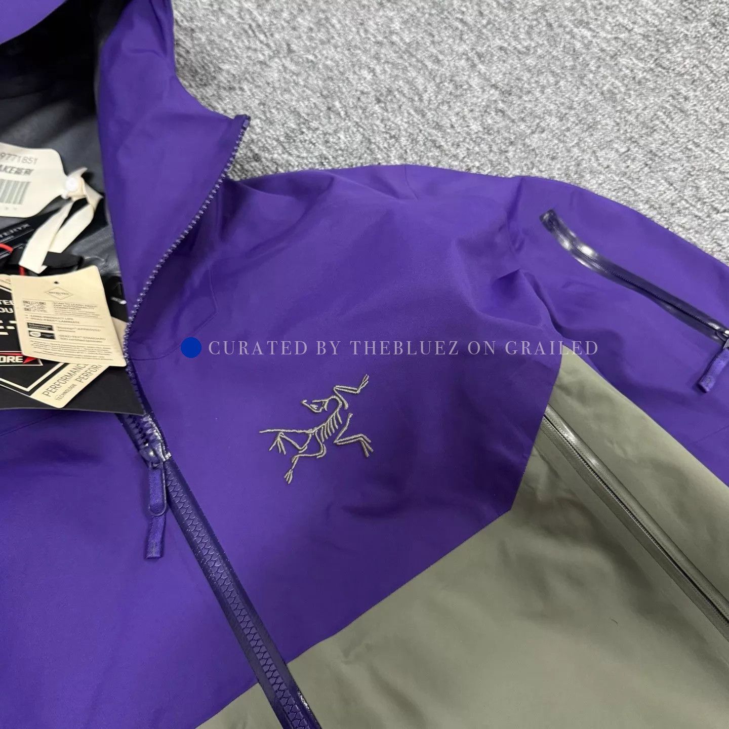 Arc'teryx Purple Hooded Jacket in Size M Size US M / EU 48-50 / 2 - 4 Thumbnail