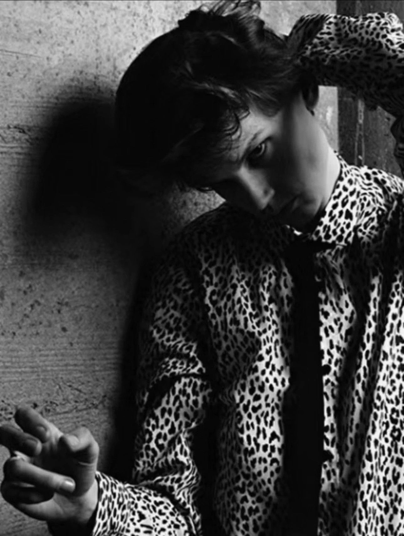 Saint Laurent Paris White Leopard Print Button-Up Shirt Size US XS / EU 42 / 0 - 3 Thumbnail