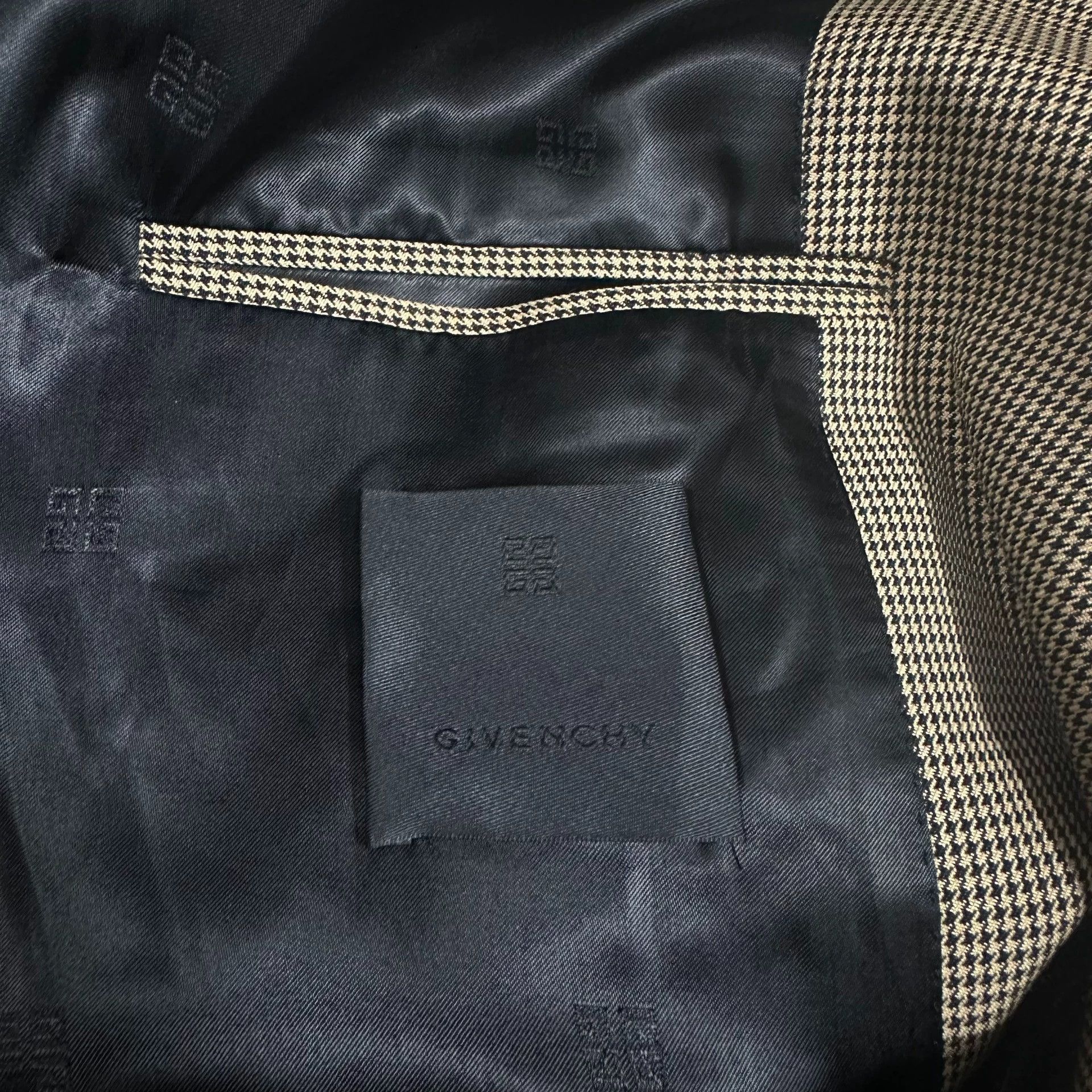 Givenchy Stylish Houndstooth Blazer with Lock Buckle Size US M / EU 48-50 / 2 - 6 Thumbnail