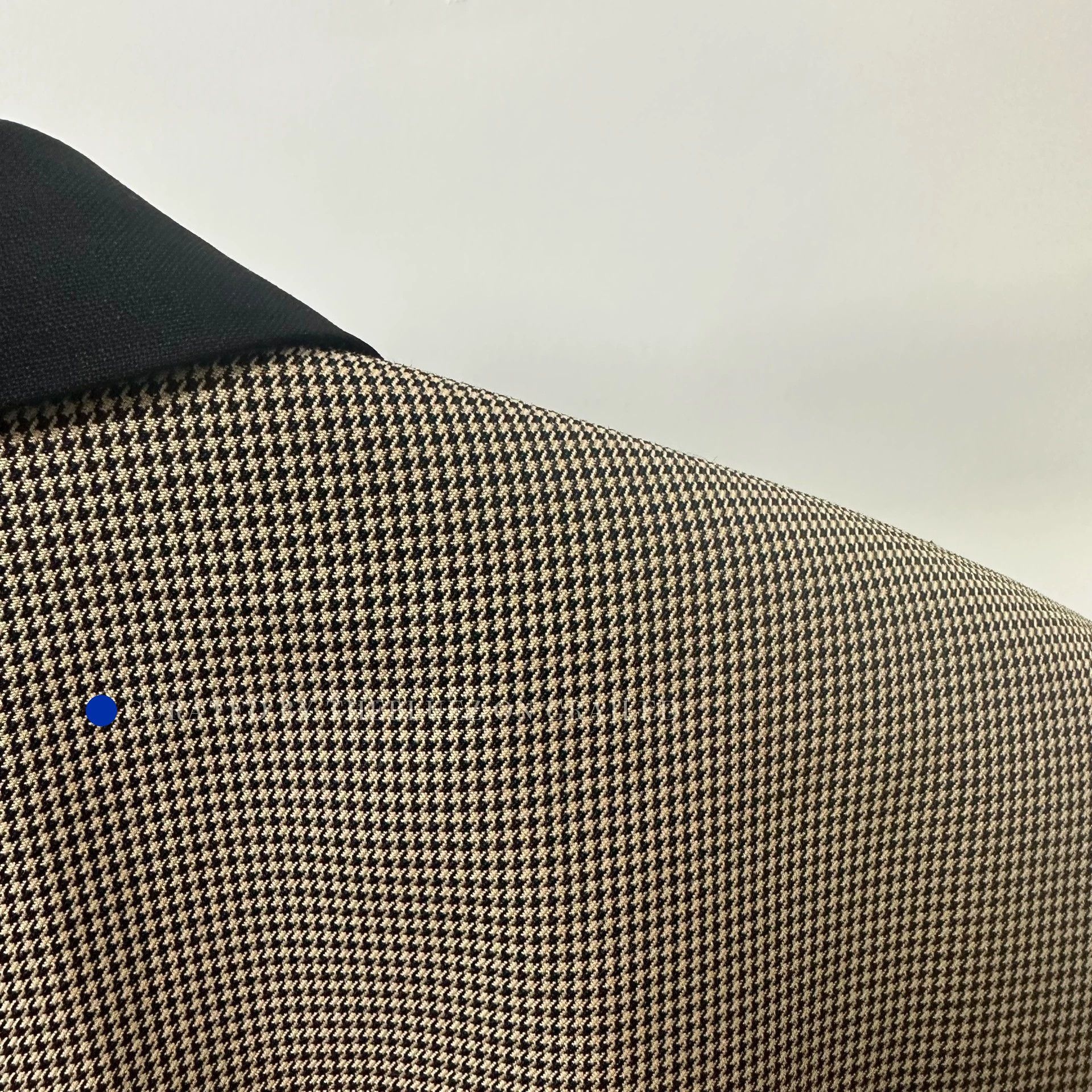 Givenchy Stylish Houndstooth Blazer with Lock Buckle Size US M / EU 48-50 / 2 - 3 Thumbnail