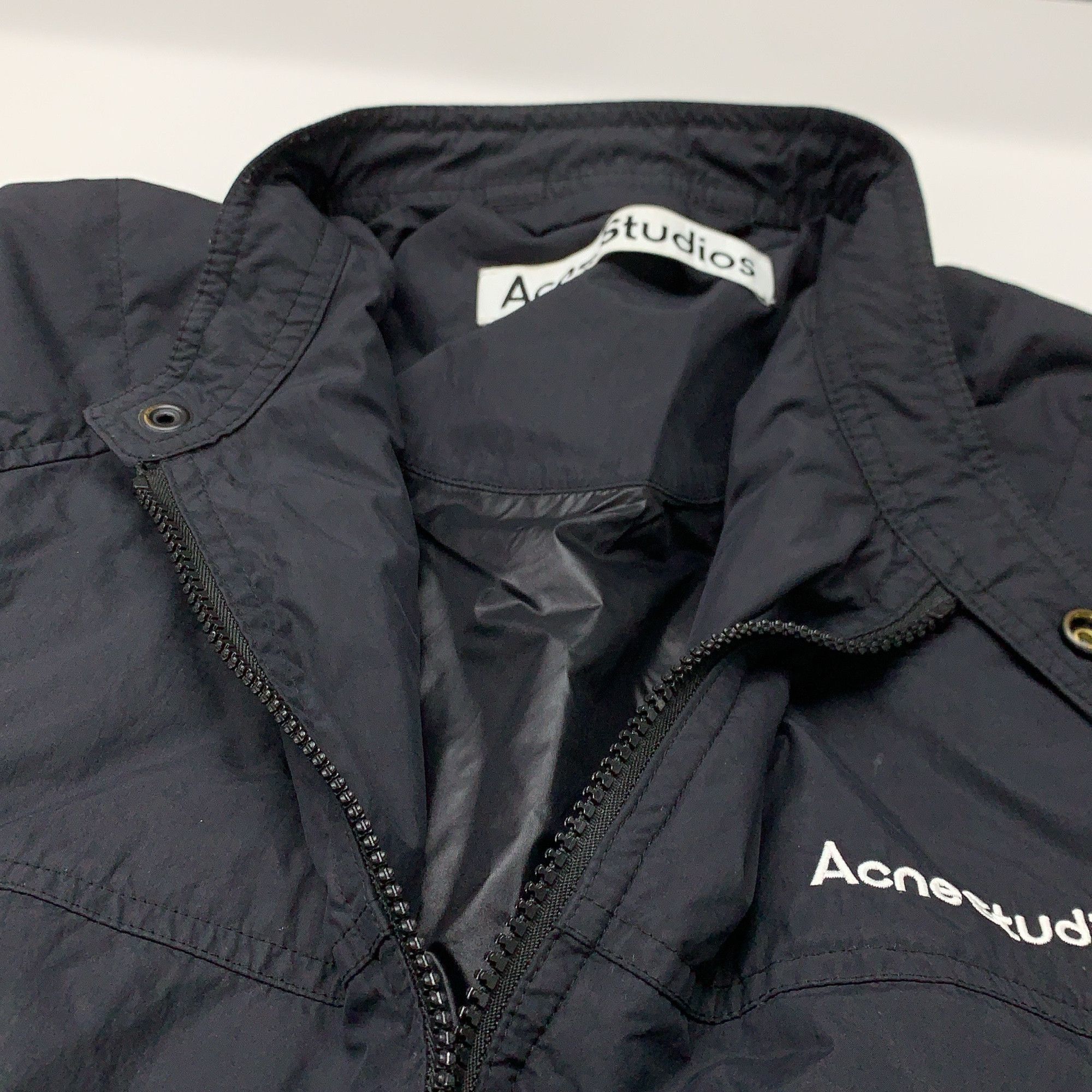 Acne Studios Nylon Down Jacket in Black Size US S / EU 44-46 / 1 - 6 Thumbnail