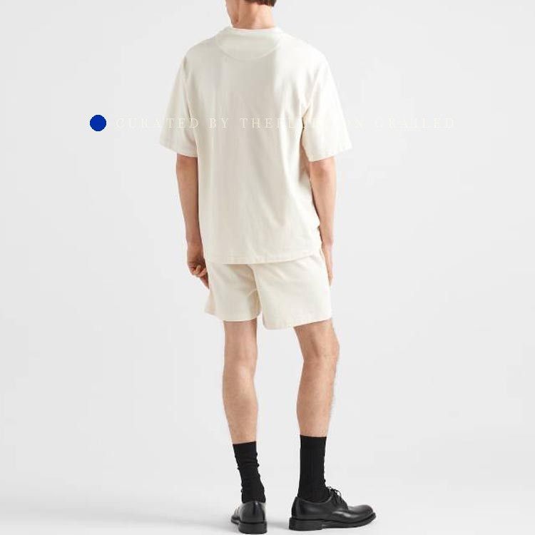 Prada Minimalist Beige Logo T-Shirt in XL Size US XL / EU 56 / 4 - 8 Thumbnail