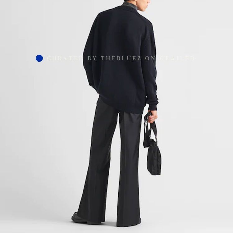 Prada Elegant V-Neck Knit Sweater in Blue Size US S / EU 44-46 / 1 - 6 Thumbnail