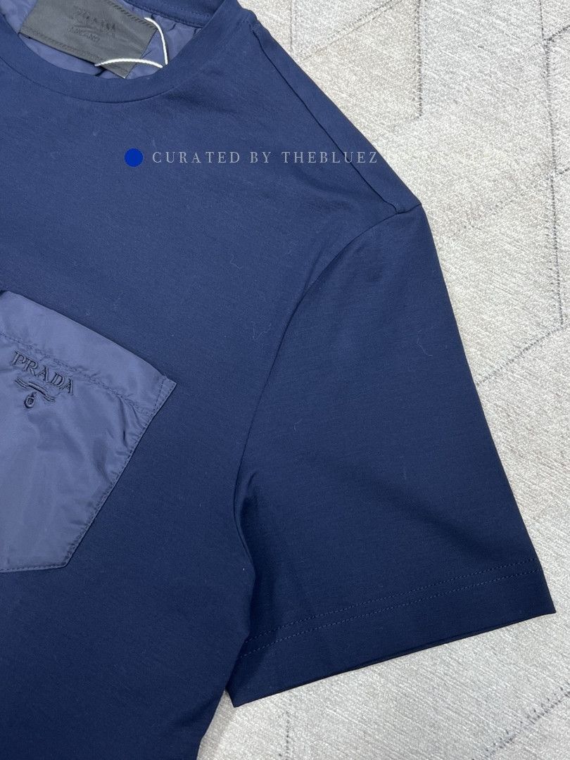 Prada Nylon Pocket T-Shirt in Blue Size US XS / EU 42 / 0 - 3 Thumbnail