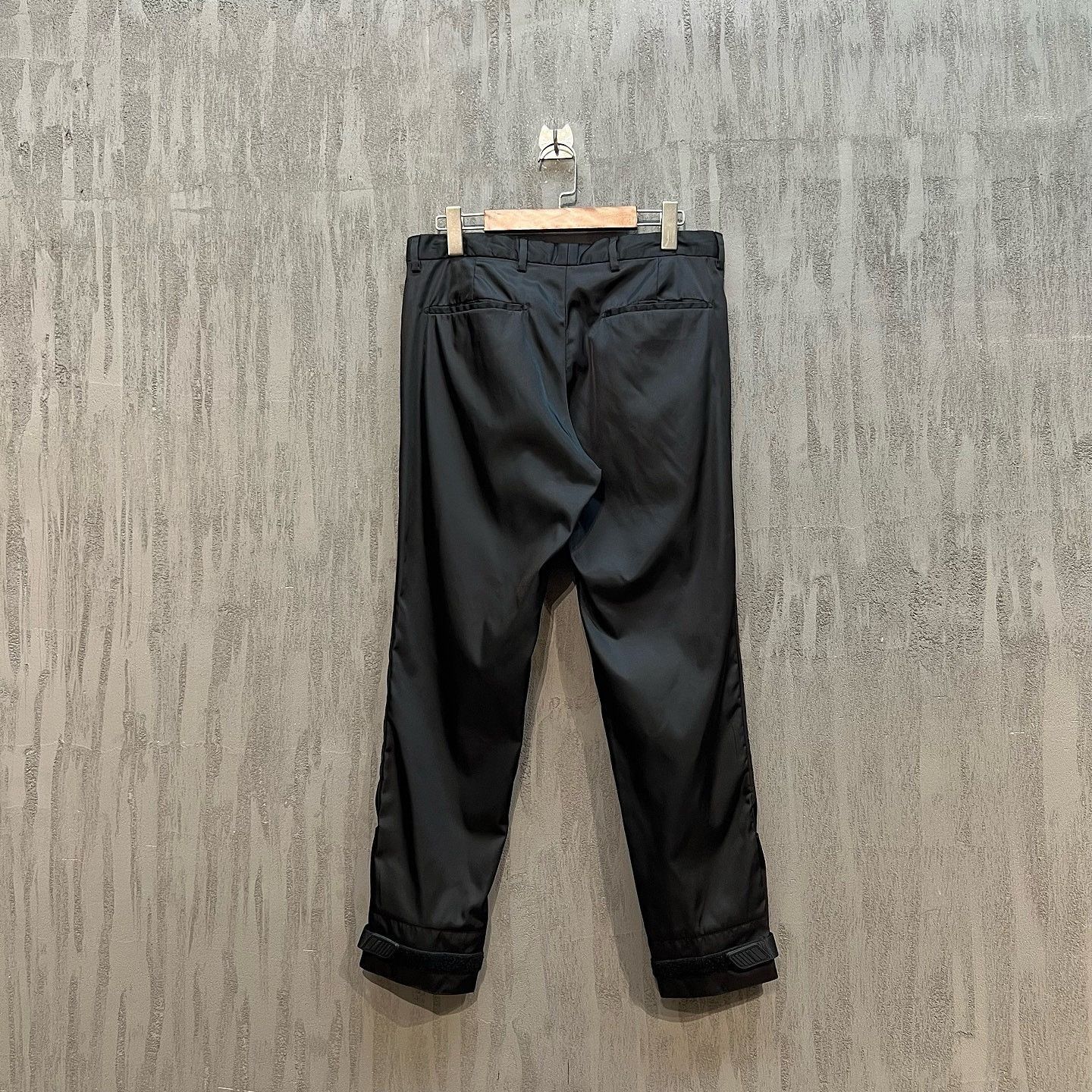 Prada Sleek Black Casual Pants, Size 30 Size US 30 / EU 46 - 2 Thumbnail