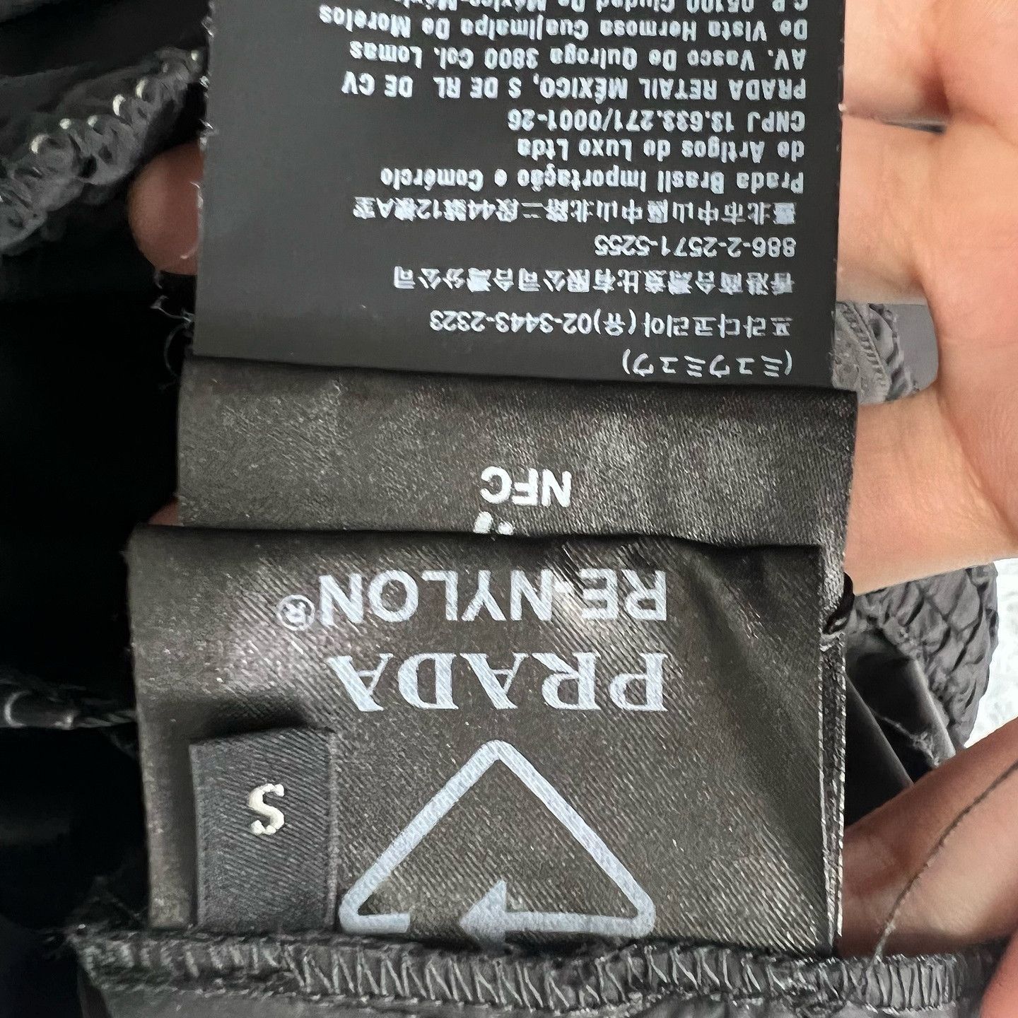 Prada Black Cargo Shorts with Contrast Stitch Size US 30 / EU 46 - 4 Thumbnail
