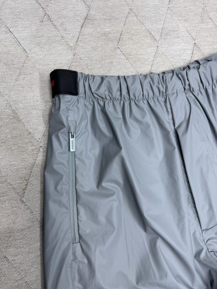Prada Logo Waistband Nylon Joggers in Gray Size US 34 / EU 50 - 7 Thumbnail