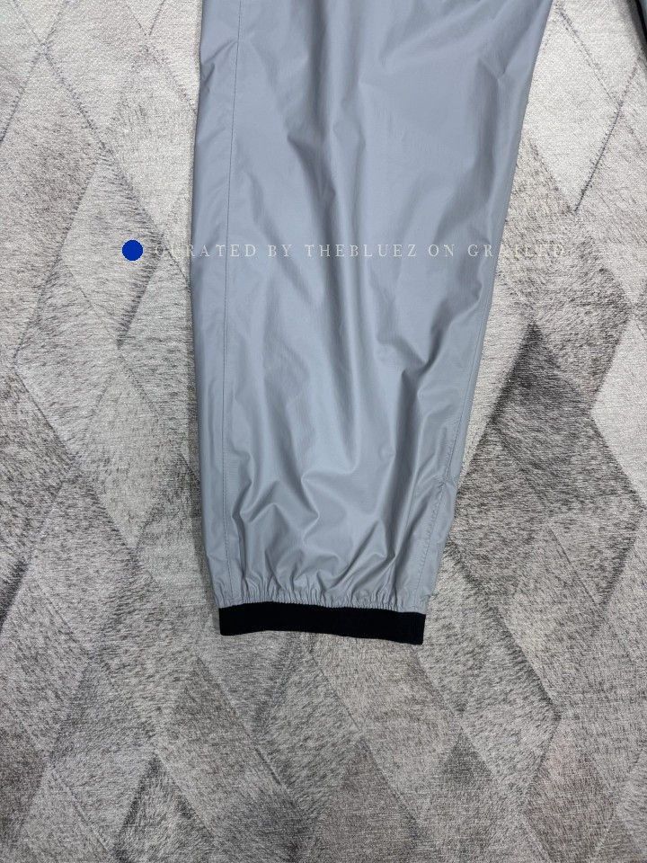 Prada Logo Waistband Nylon Joggers in Gray Size US 34 / EU 50 - 8 Thumbnail
