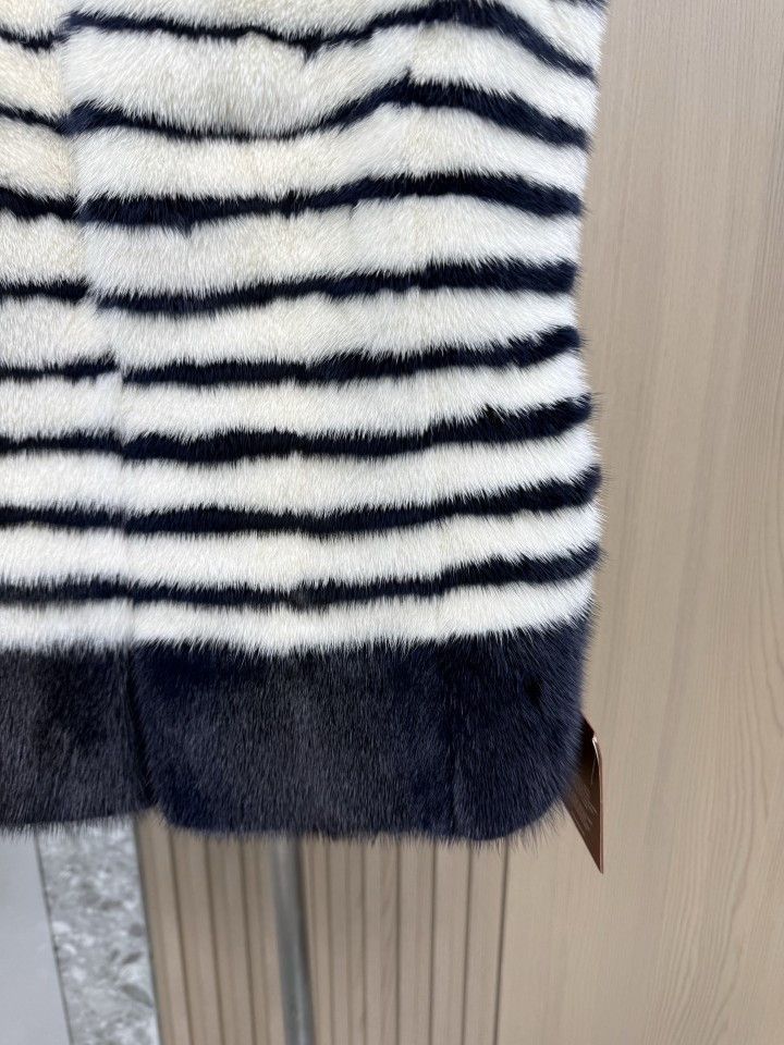 Loro Piana Loro Piana Striped Mink Fur Vest Size M Size M / US 6-8 / IT 42-44 - 7 Thumbnail