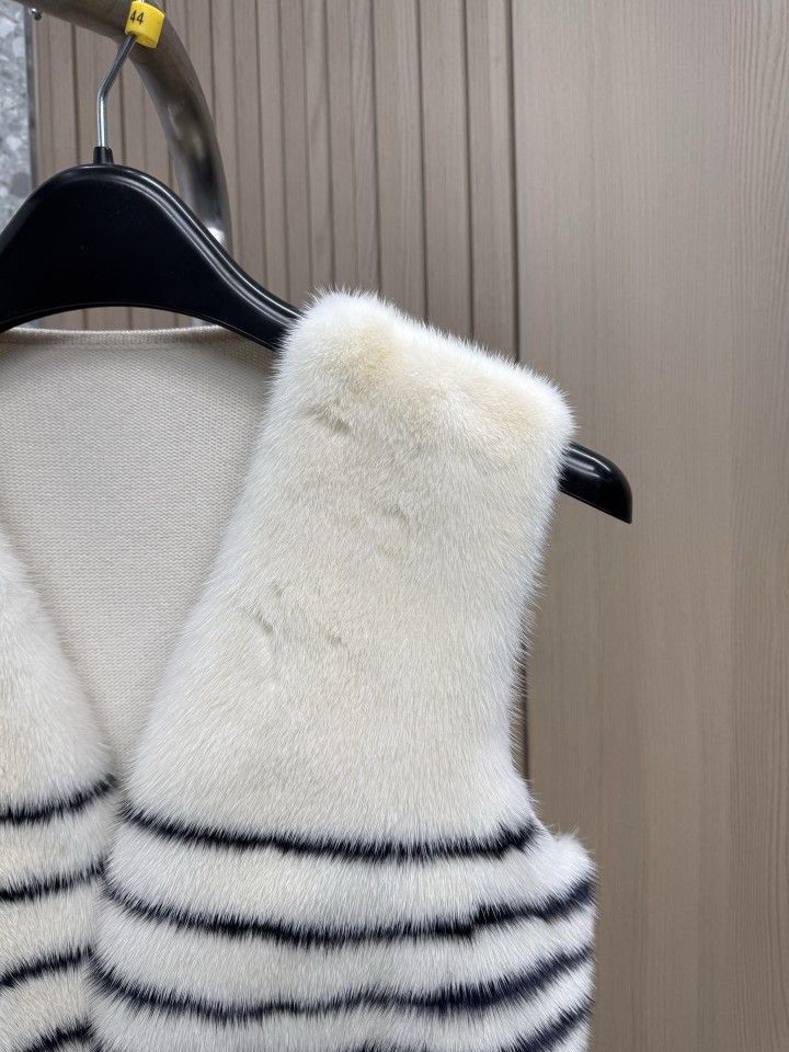 Loro Piana Loro Piana Striped Mink Fur Vest Size M Size M / US 6-8 / IT 42-44 - 6 Thumbnail