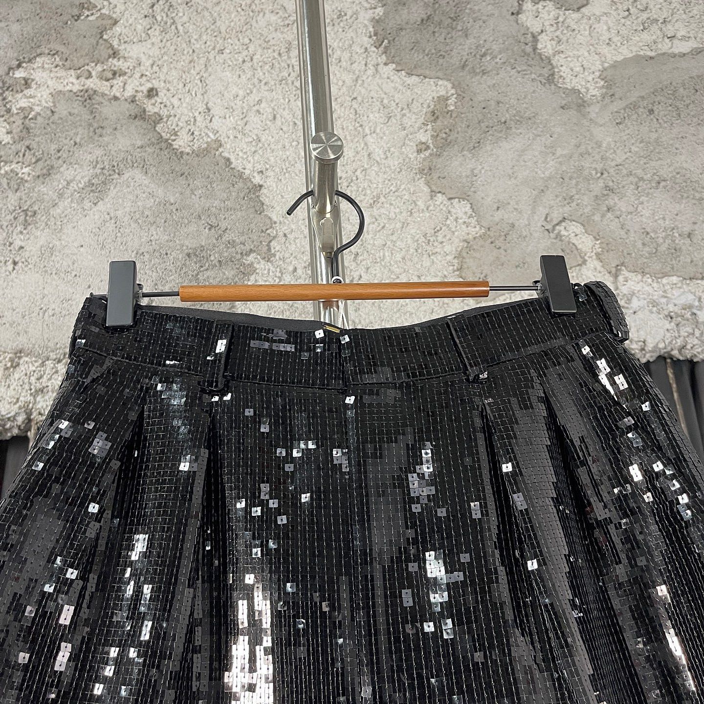 Saint Laurent Paris Saint Laurent Sequin Shorts Size 38 Size 27" / US 4 / IT 40 - 6 Thumbnail